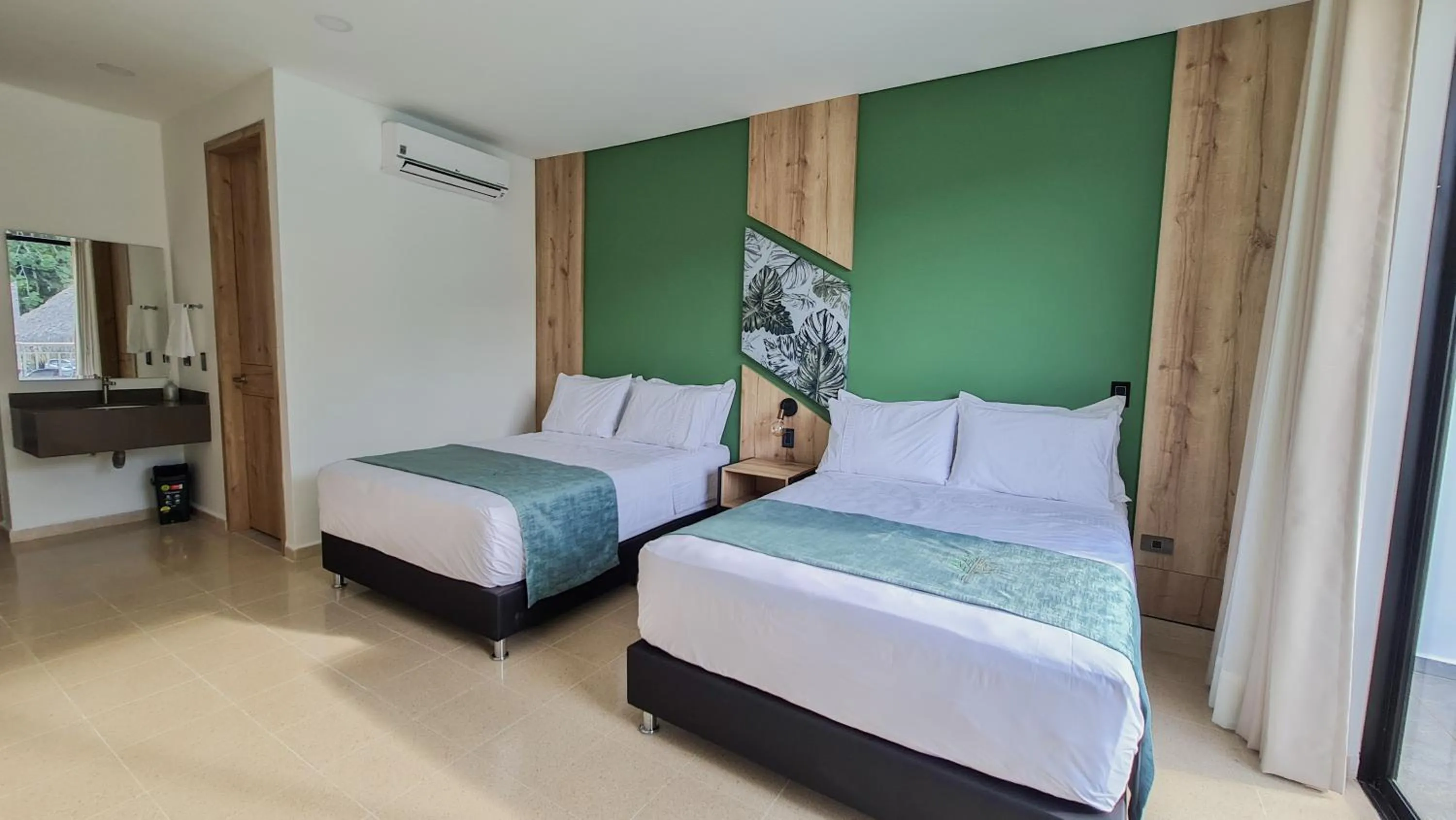 Photo of the whole room, Bed in Hotel Arbóreo Doradal