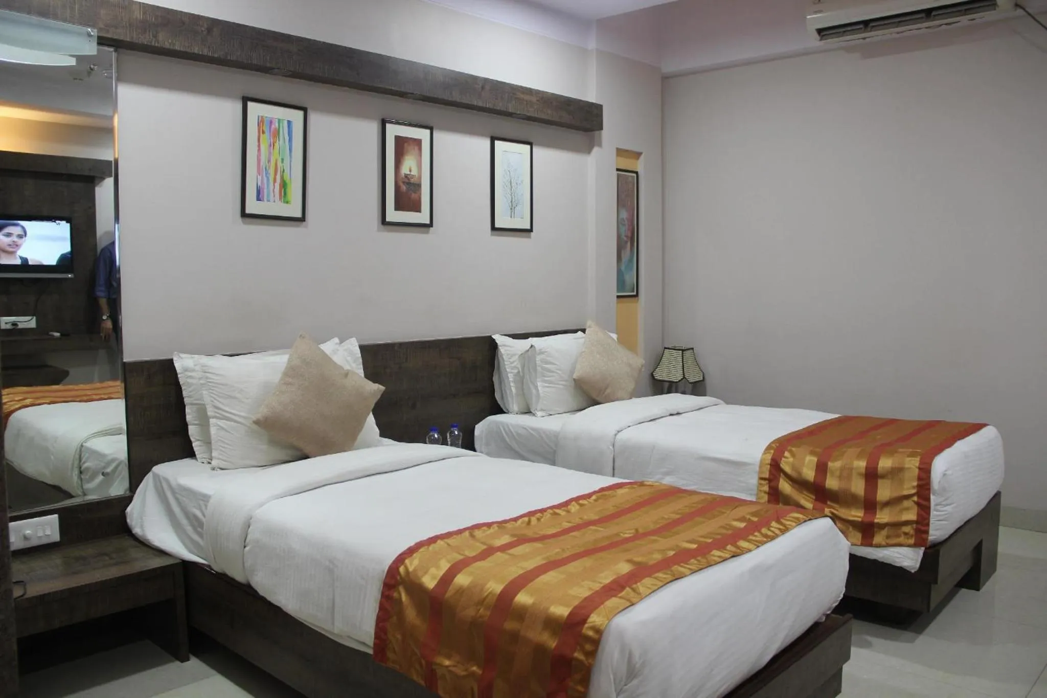 Bed in Boshan Hotels