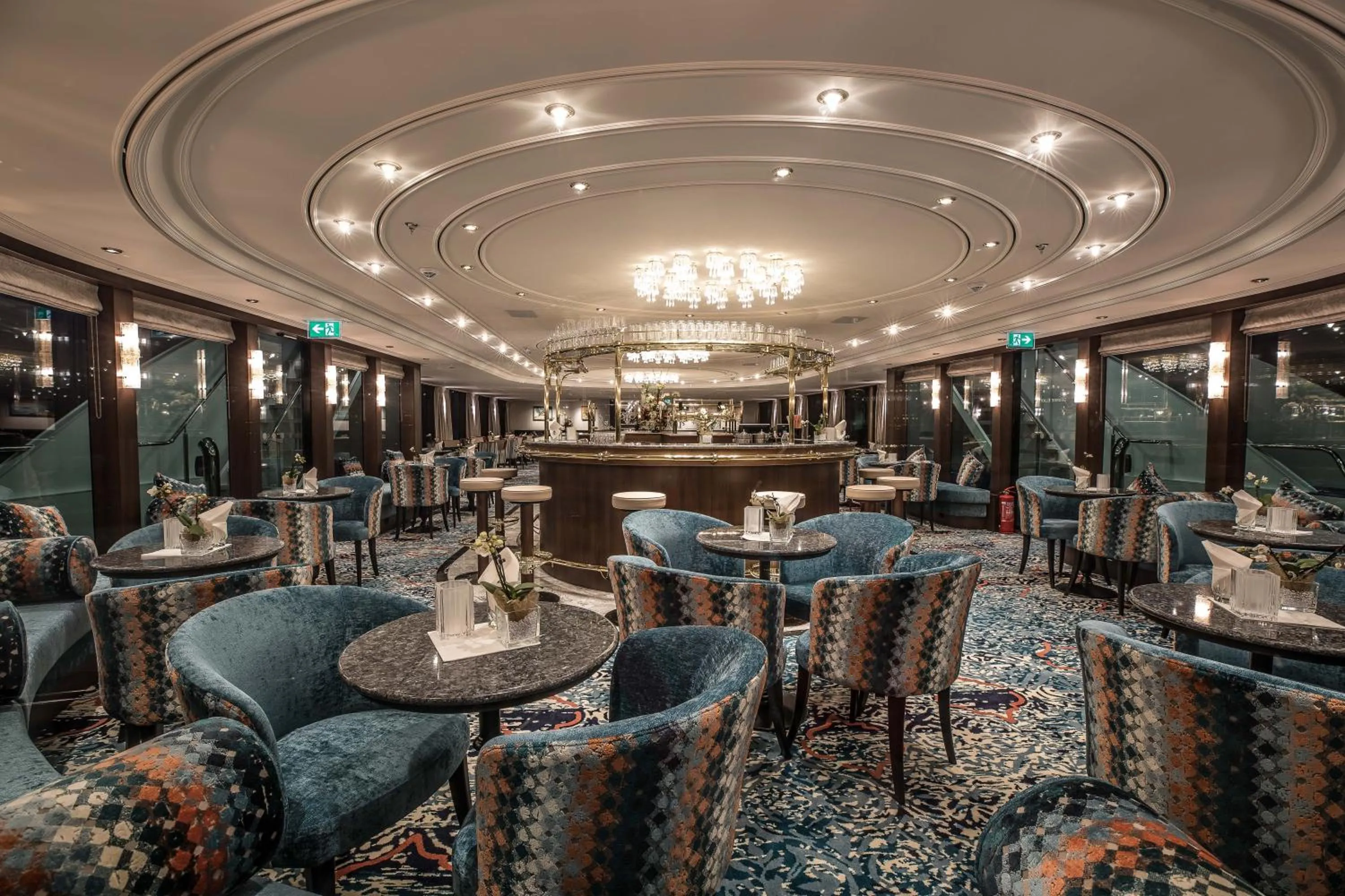 Lounge or bar in VIVA RIVERSIDE 4 Köln