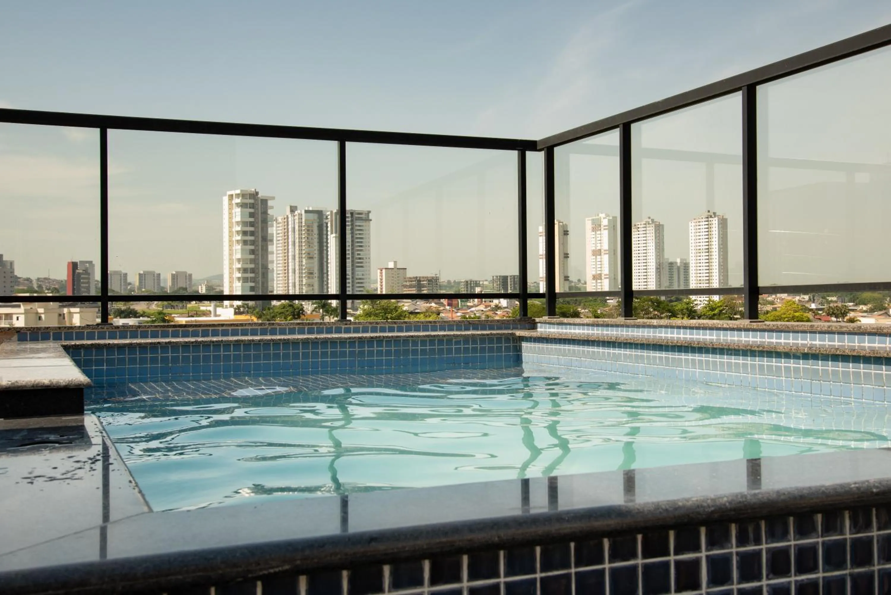 Swimming pool in KEEP SUÍTES HOTEL