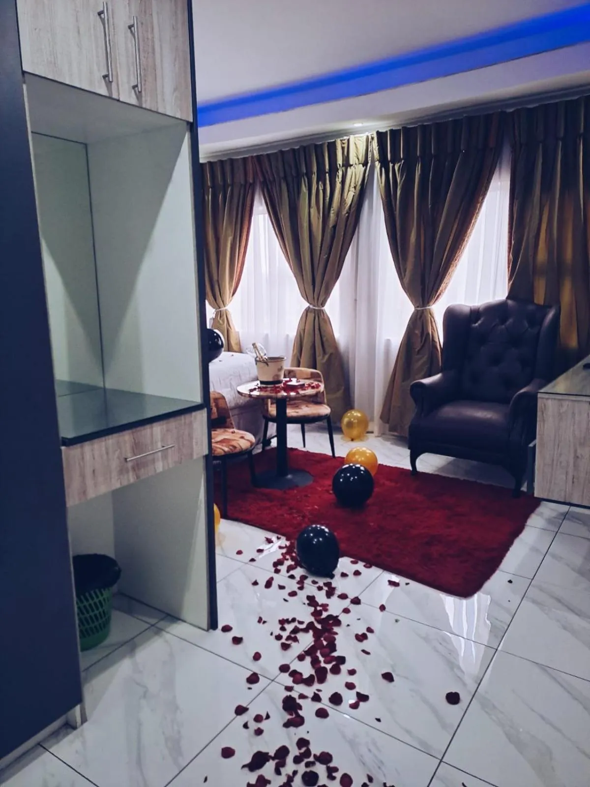 Bedroom in National Lodge