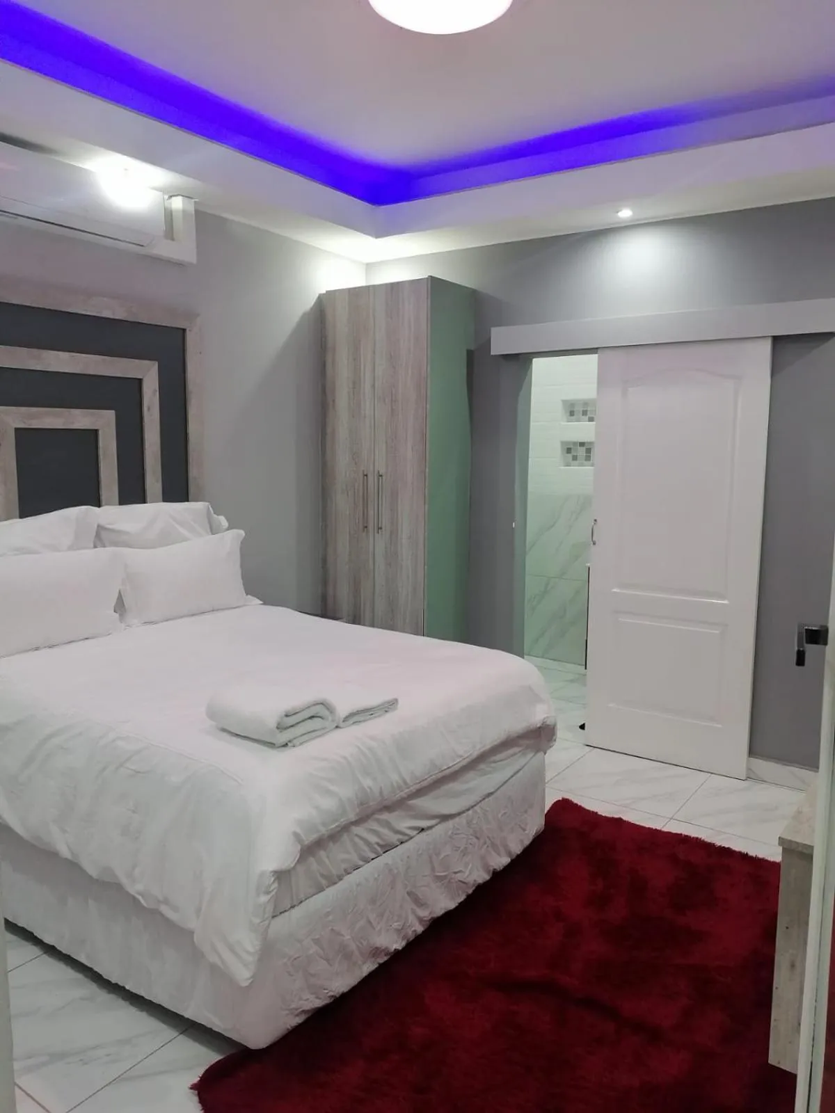 Bed in National Lodge