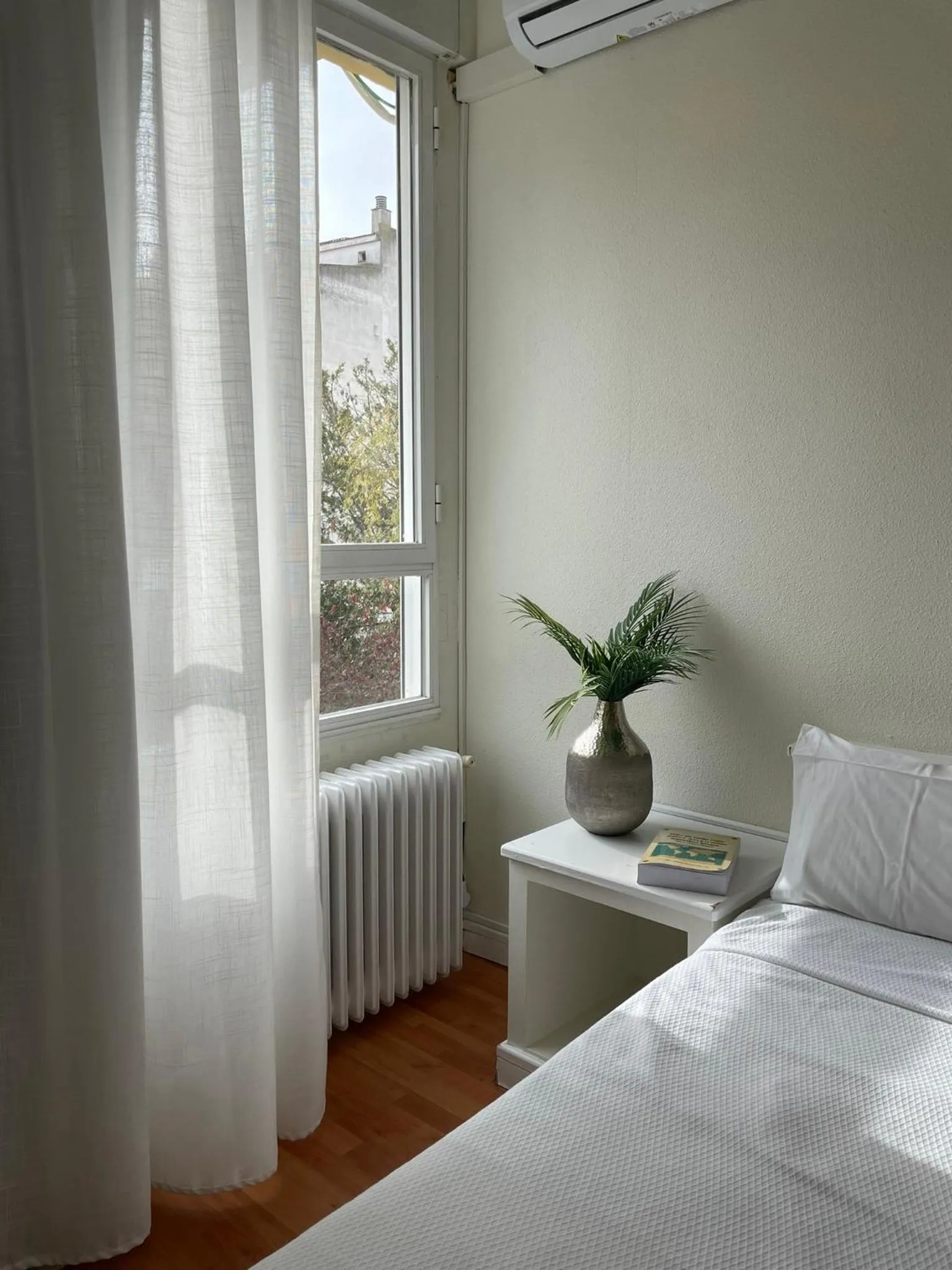 Bed in Hotel La Mota by Punta25 Hotels Group