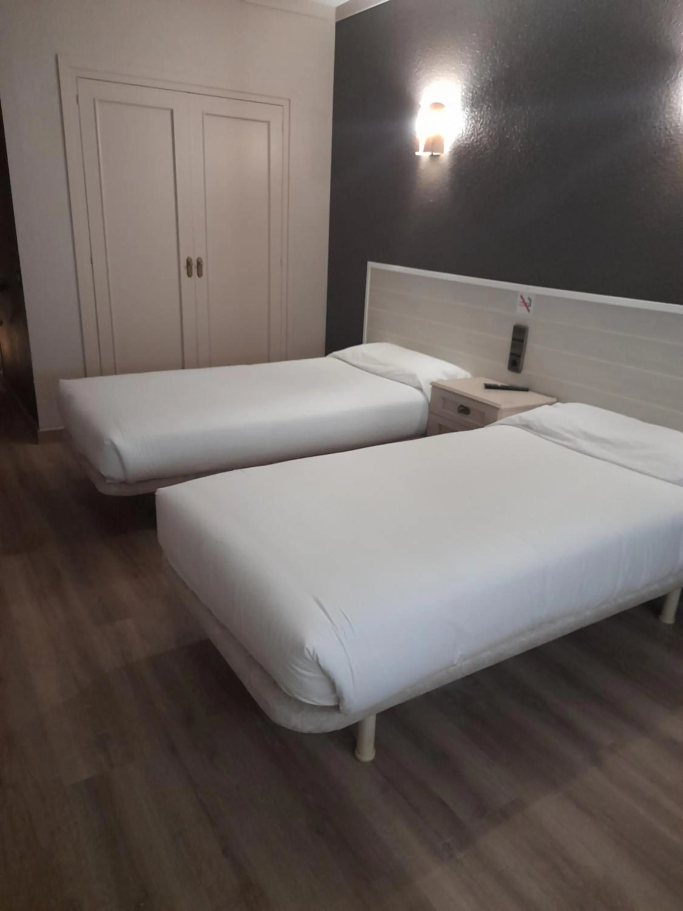 Bedroom, Bed in HMC K-ena