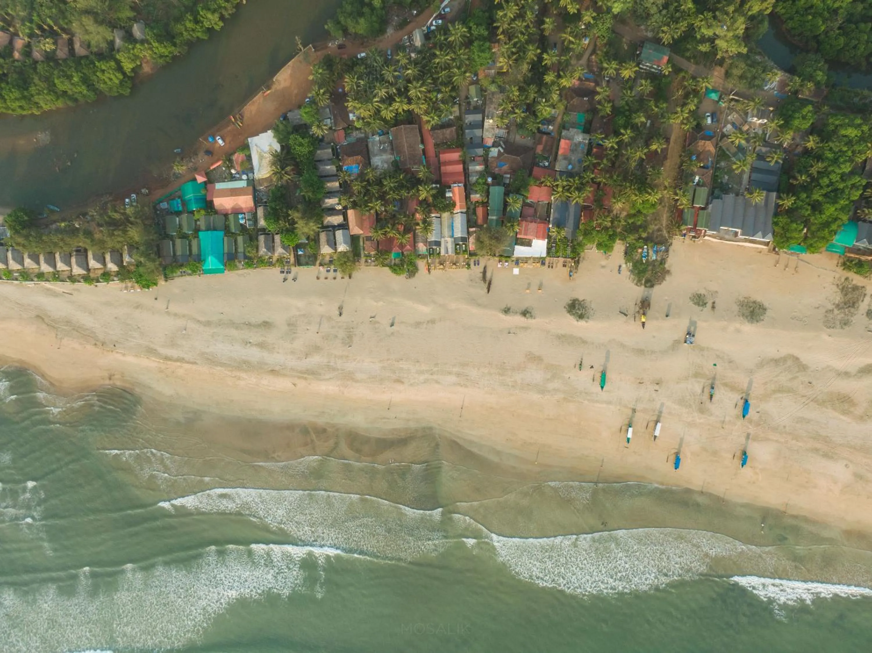 Property building in DucknChill-Agonda