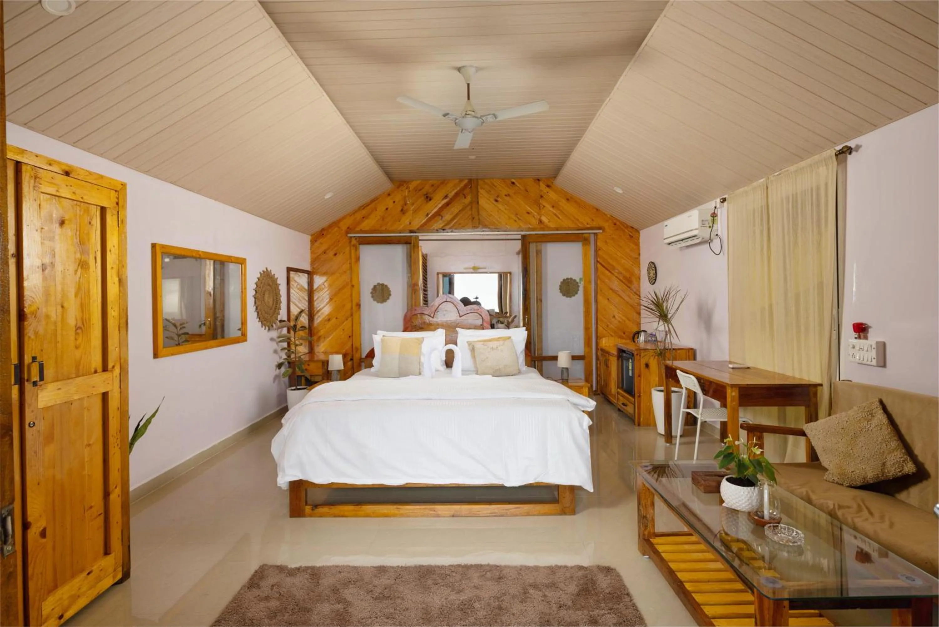 Bedroom, Bed in DucknChill-Agonda