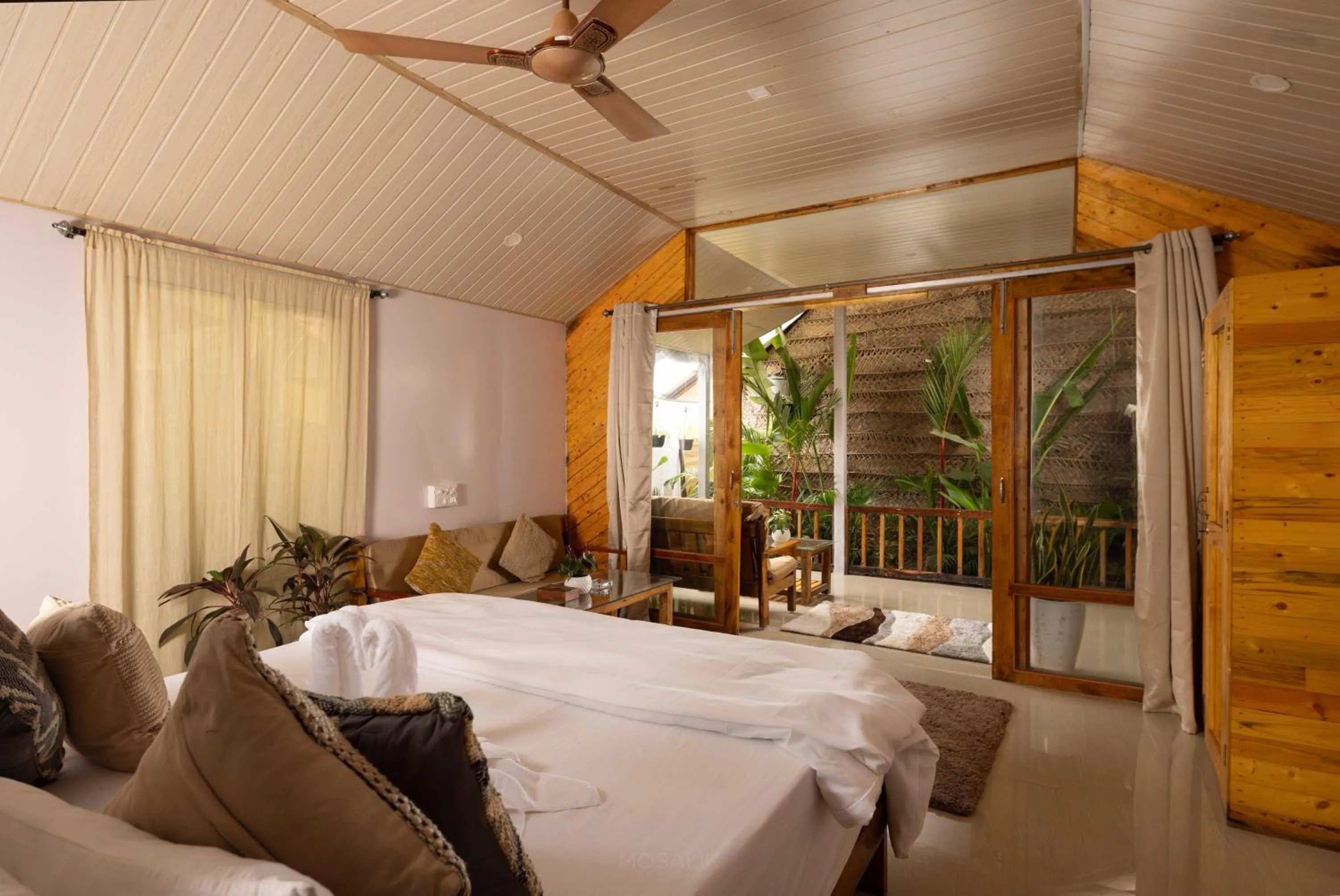 Seating area in DucknChill-Agonda