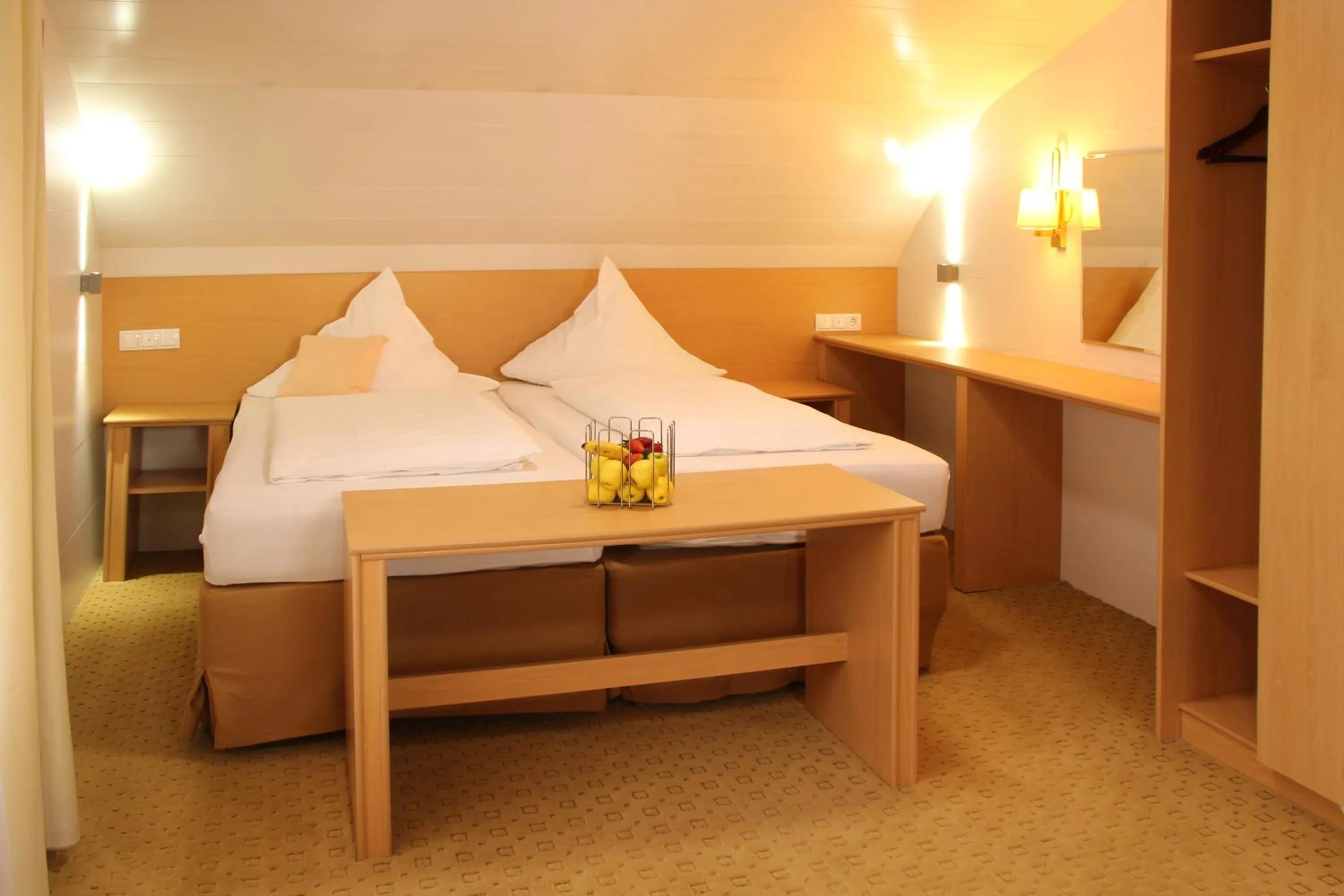 Bed in Hotel & Restaurant Bei Baki