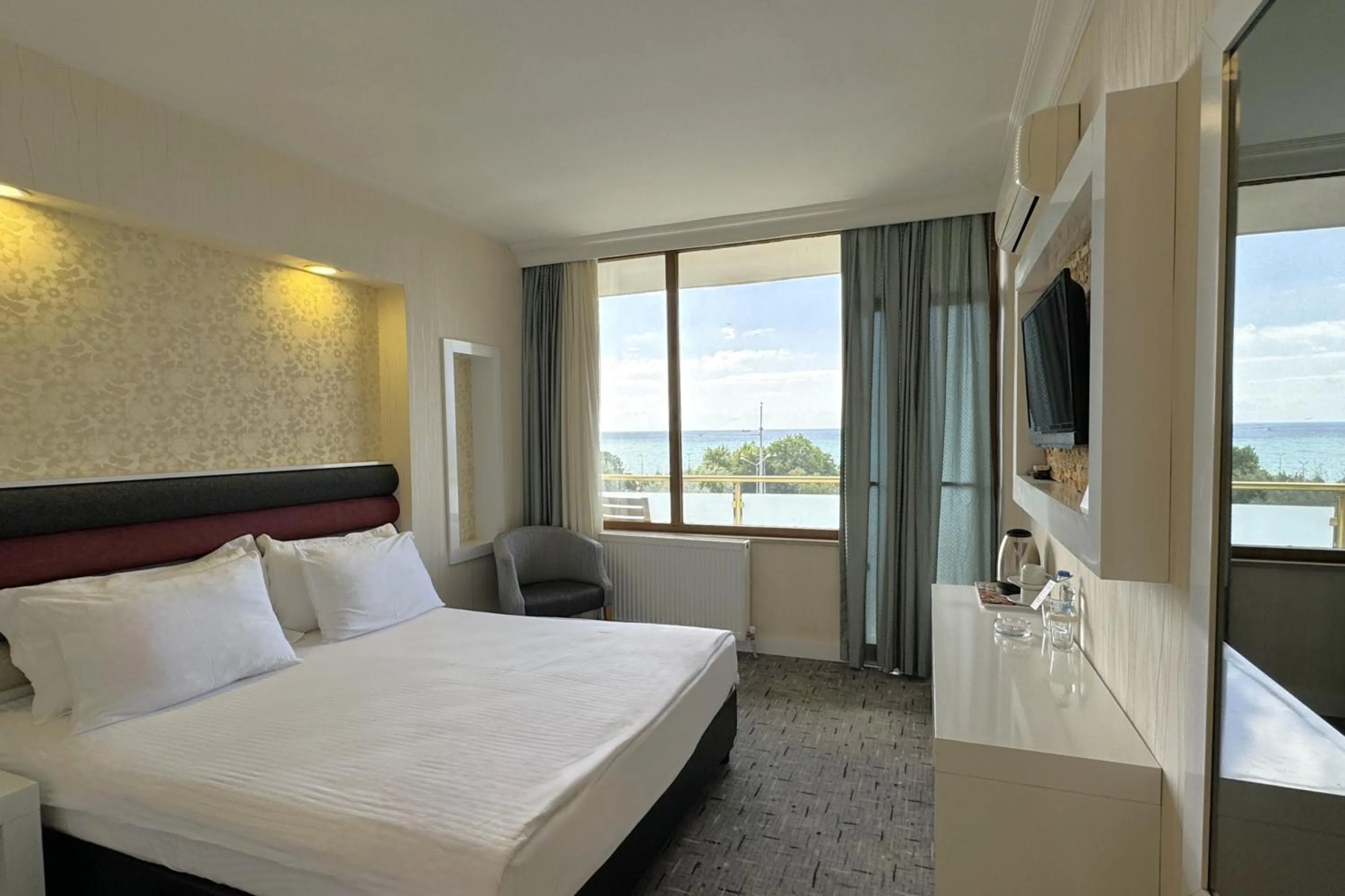 Bed in Tekirdağ Yat Hotel