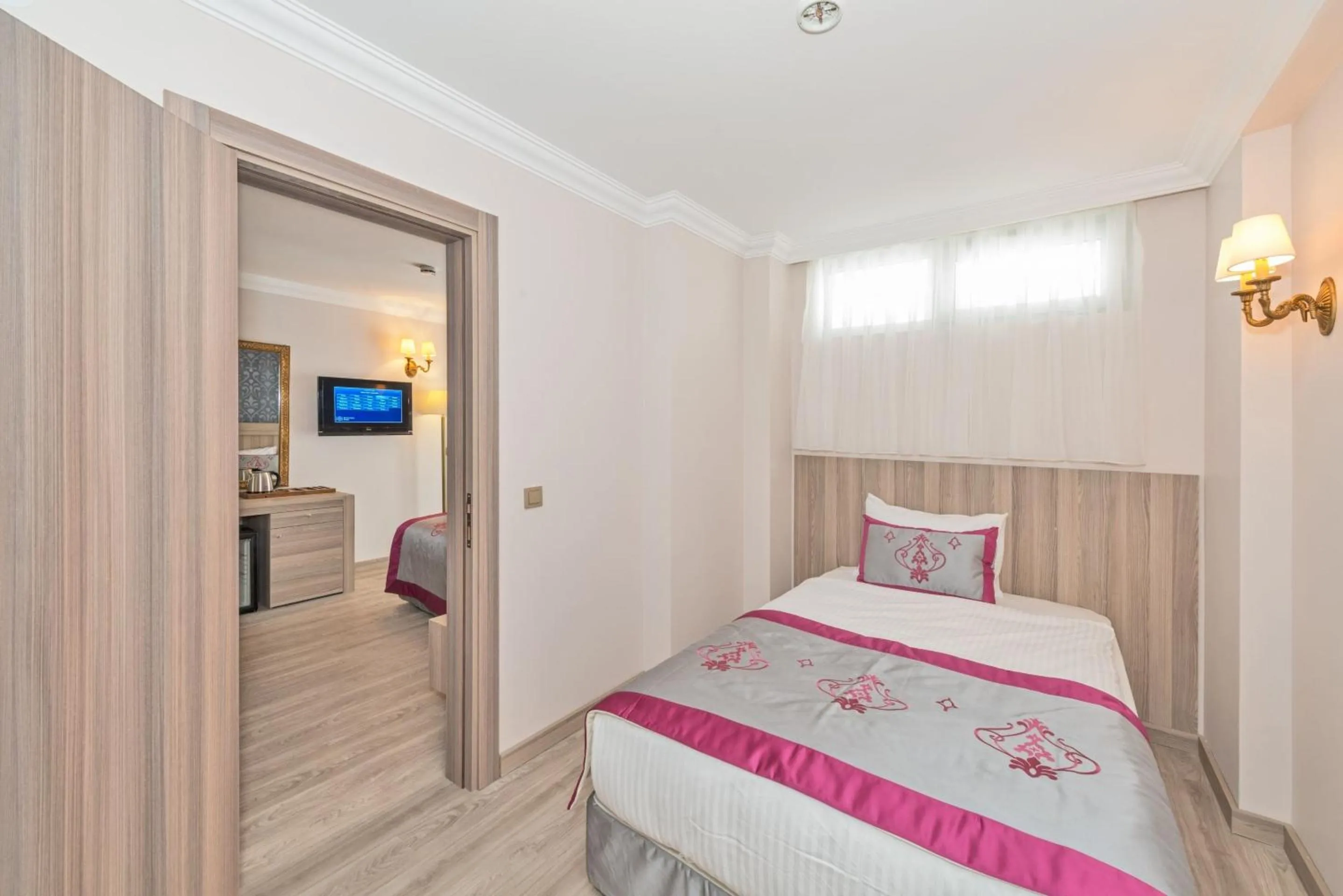 Bedroom, Bed in Dab Hotel