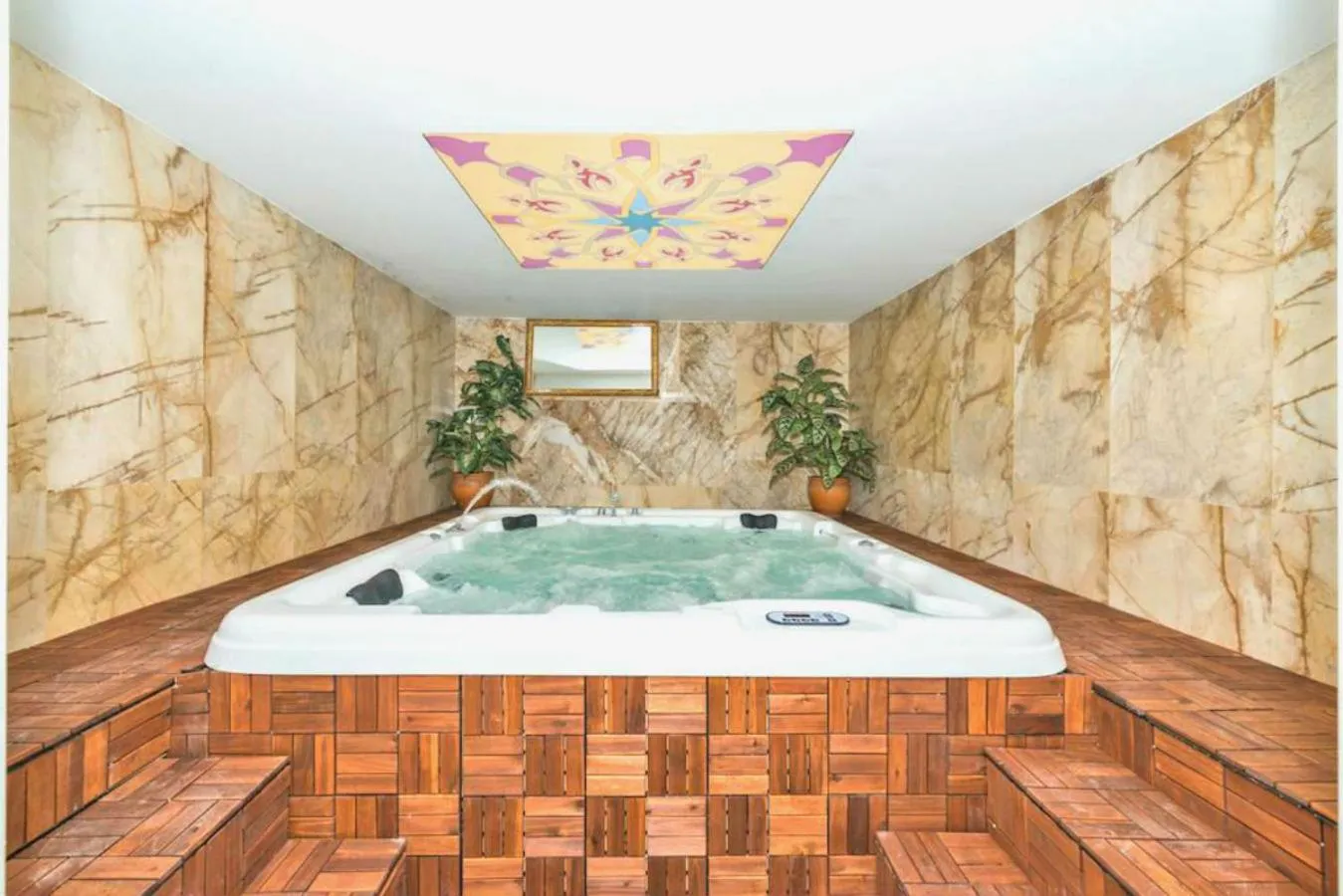 Hot Tub in Dab Hotel