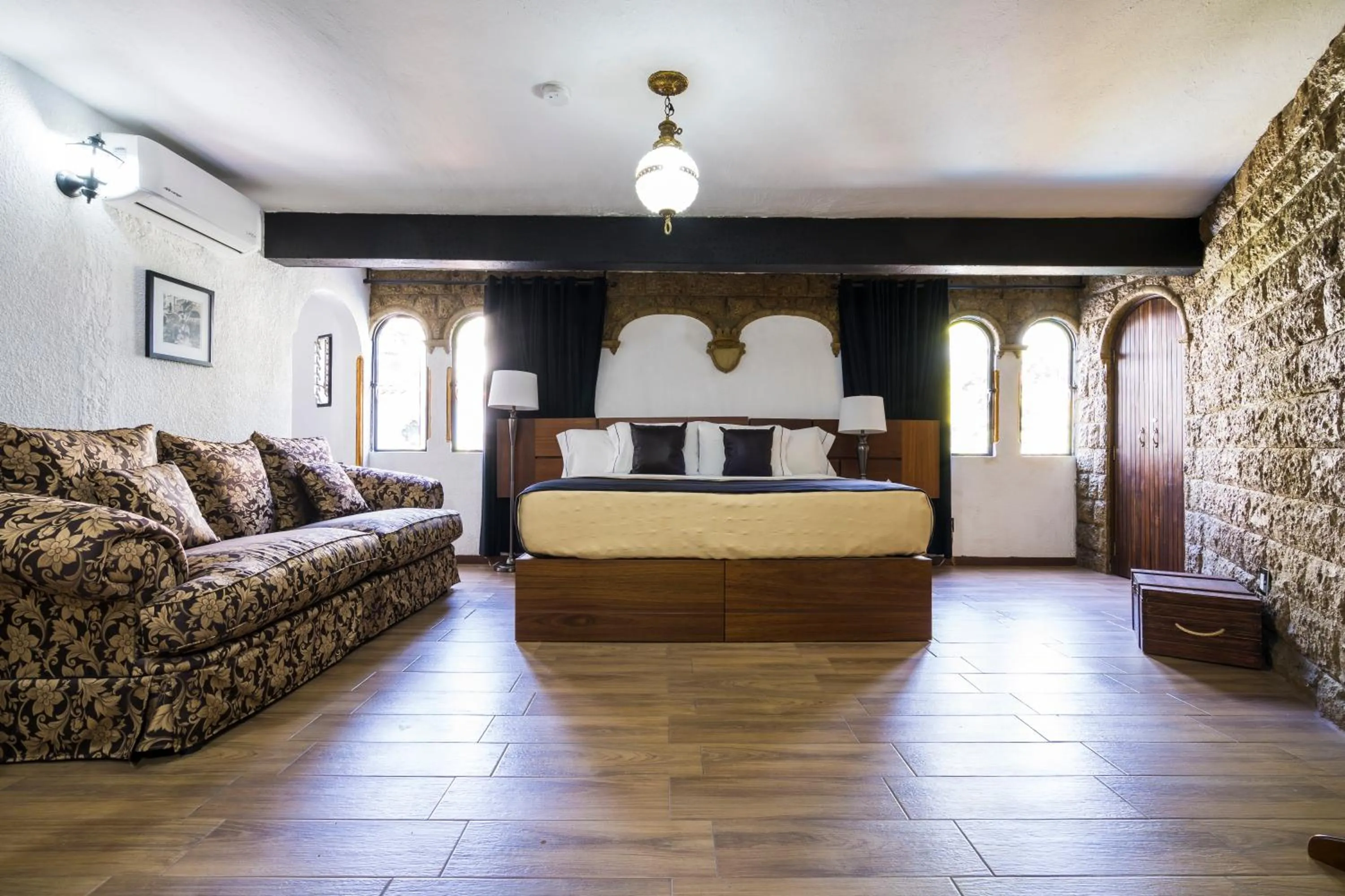 Photo of the whole room in Hotel Boutique La Mansión Guadalajara