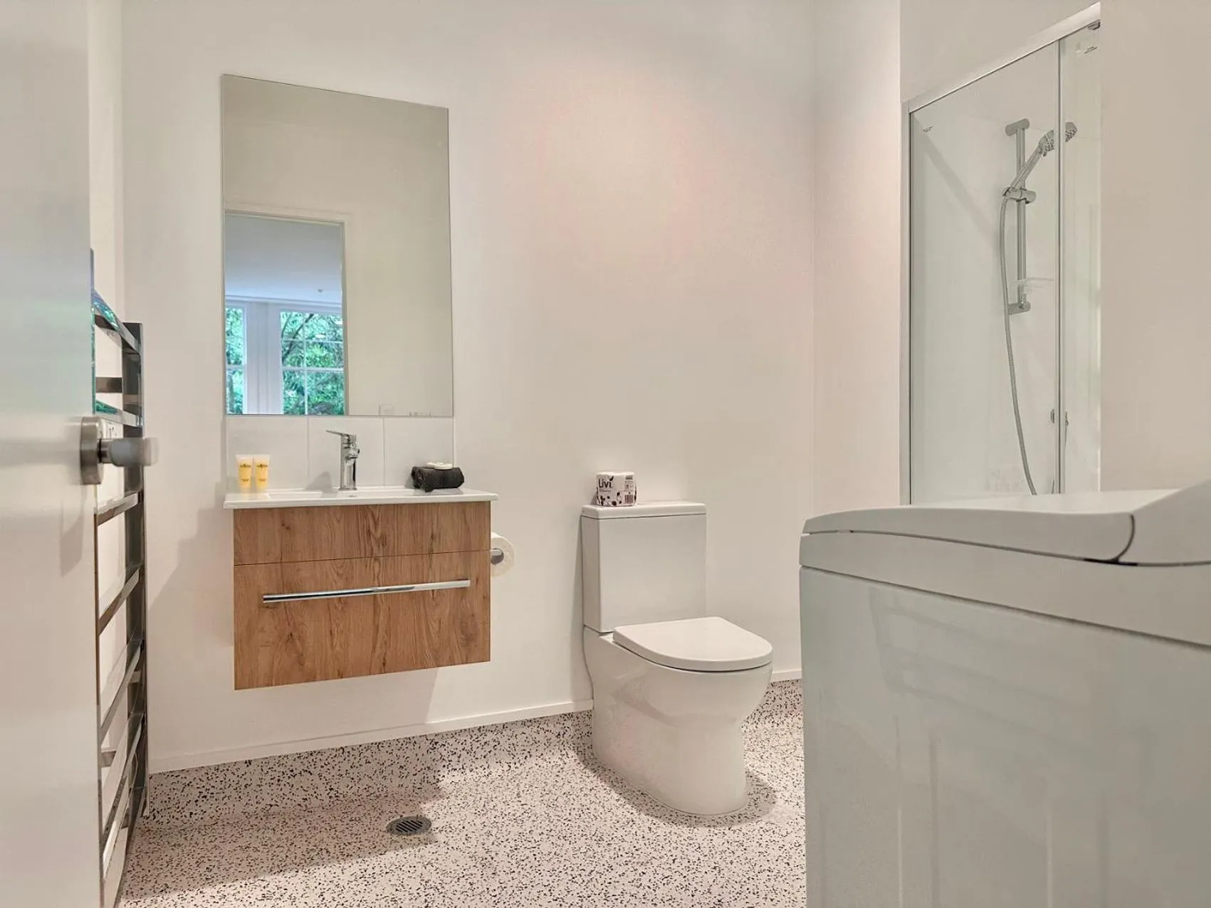 Shower in Gamma Hotel