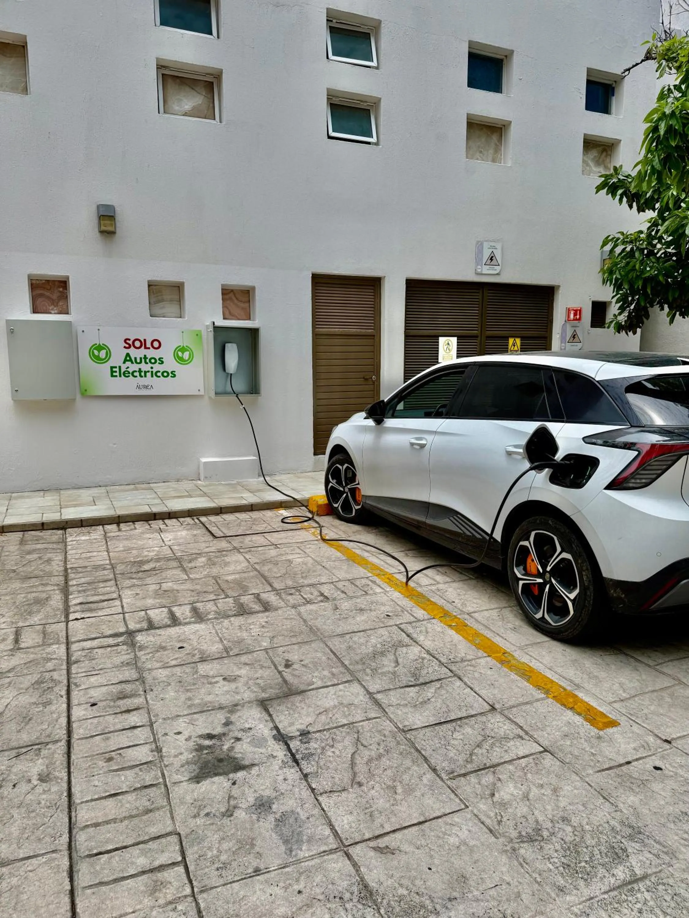Parking in Áurea Hotel and Suites