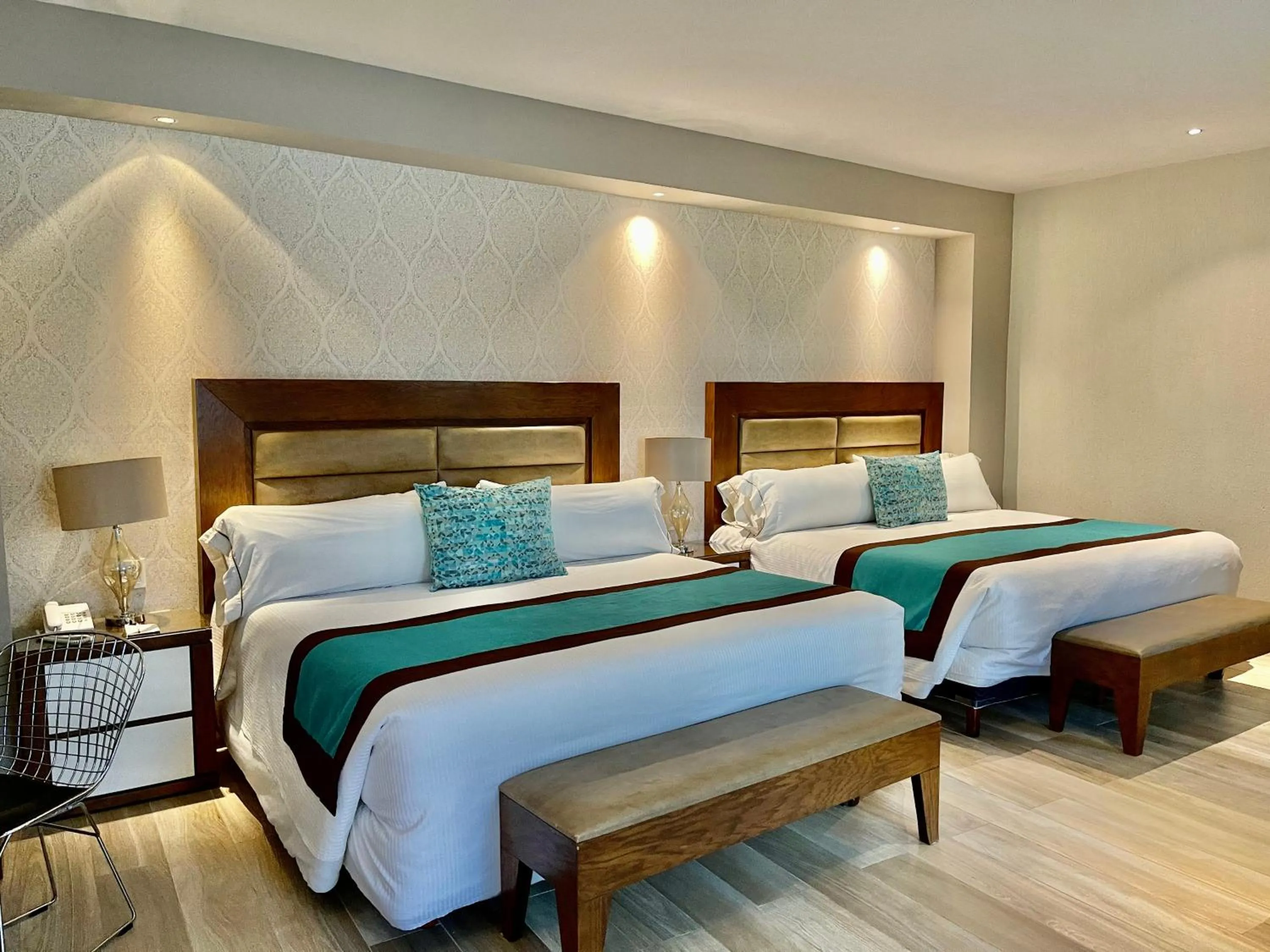 Property building, Bed in Áurea Hotel and Suites
