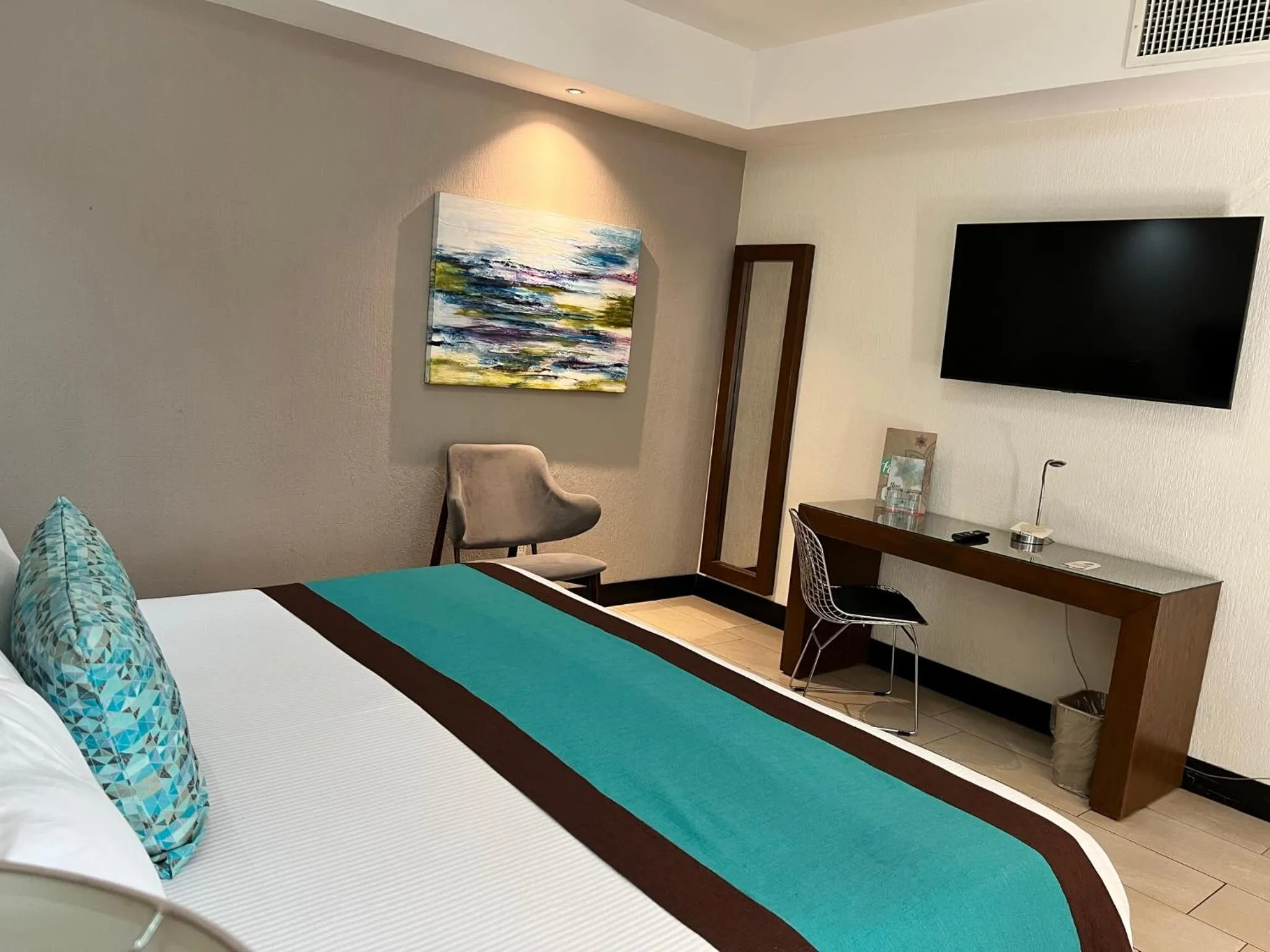 Property building, Bed in Áurea Hotel and Suites