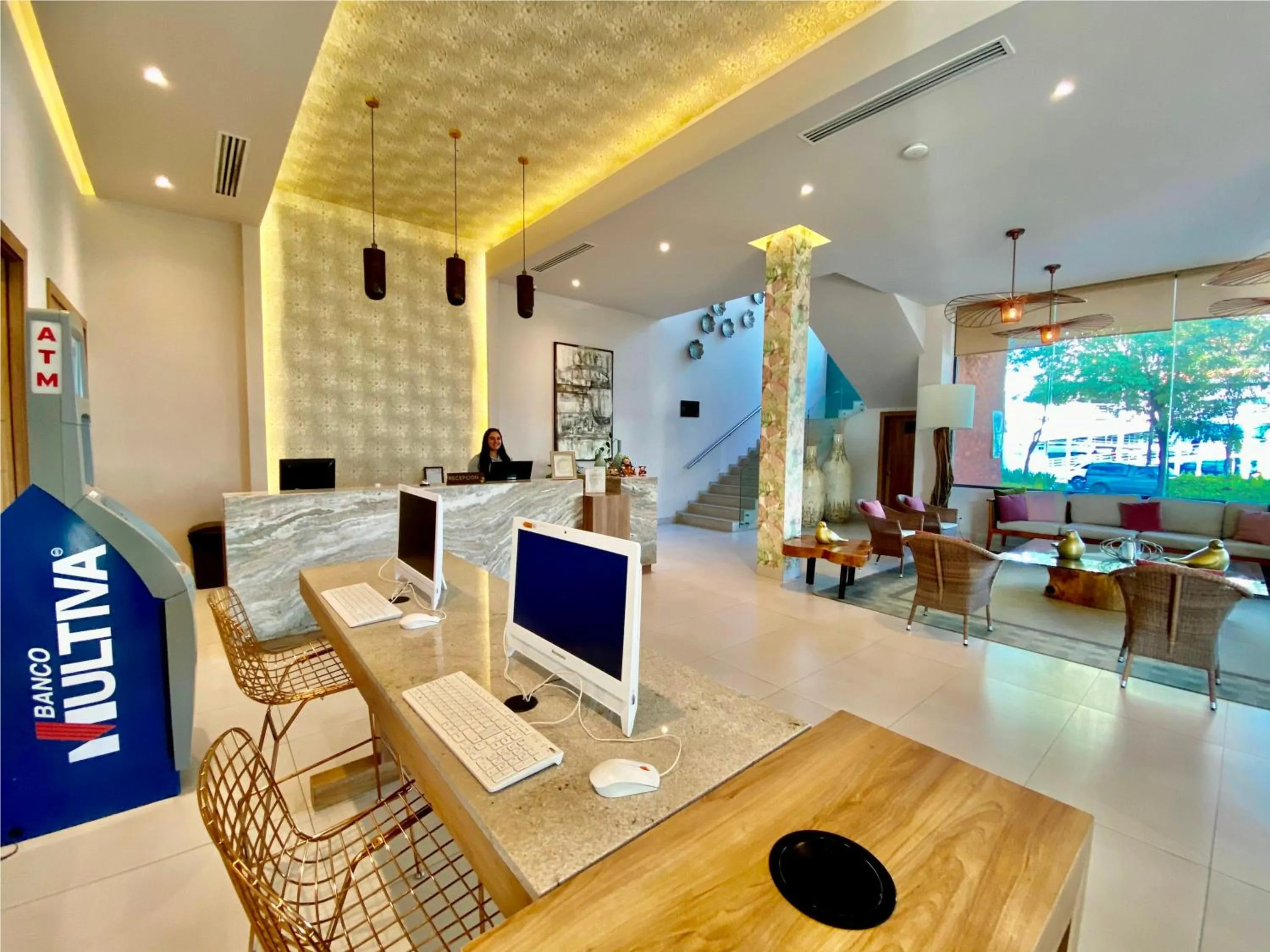 Lobby or reception in Áurea Hotel and Suites