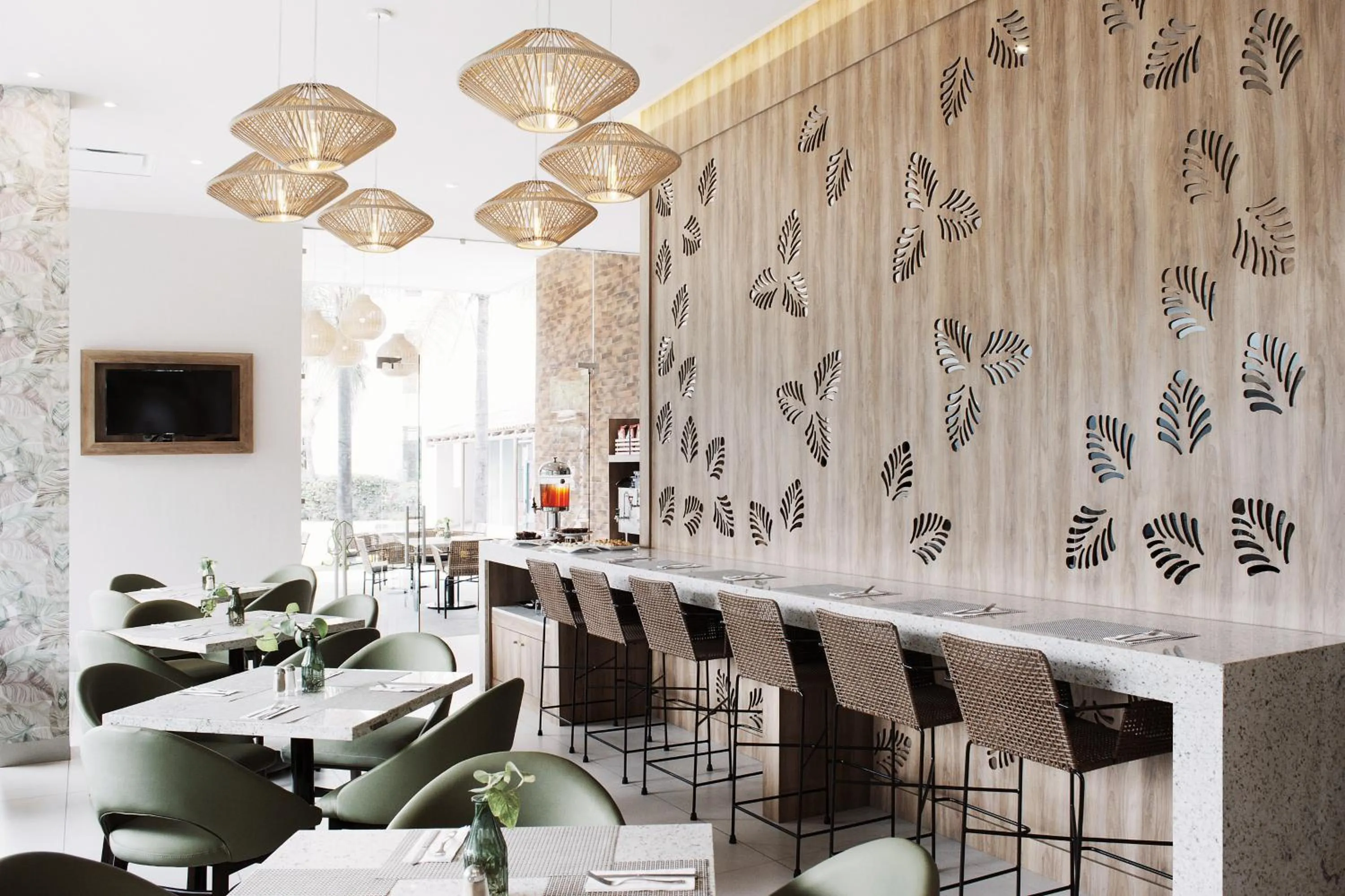 Staff in Áurea Hotel and Suites