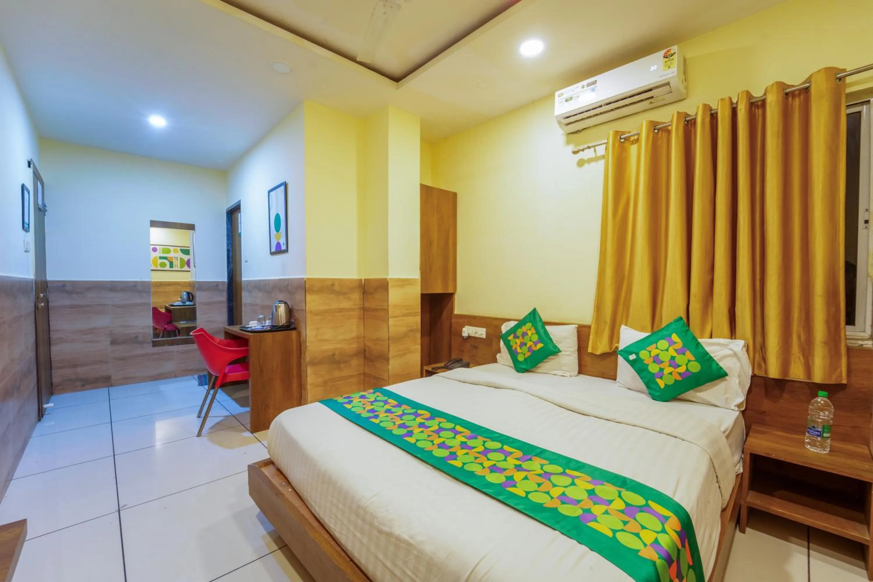 Bed in Treebo Royal Empire Indore