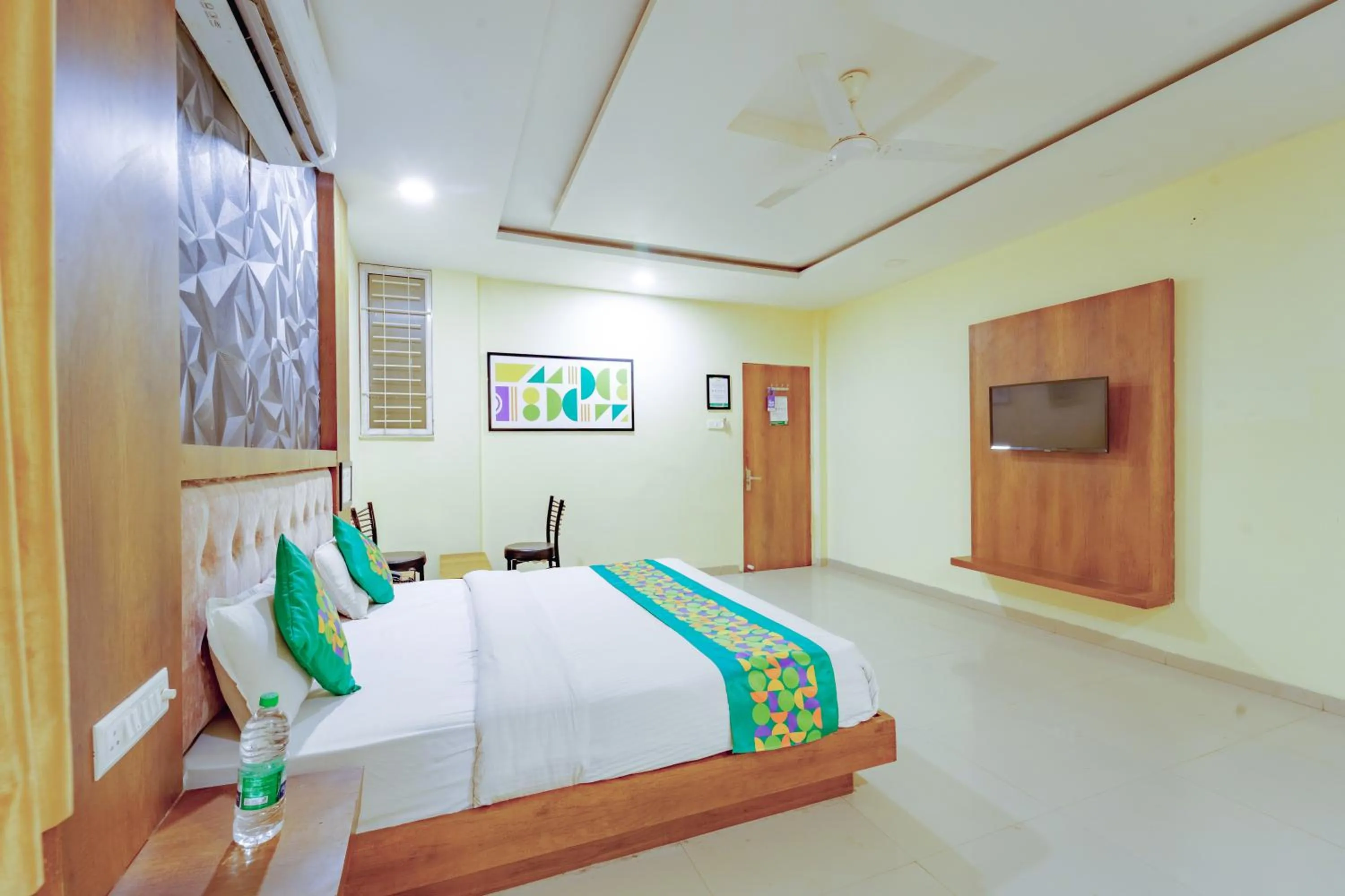 Bed in Treebo Royal Empire Indore