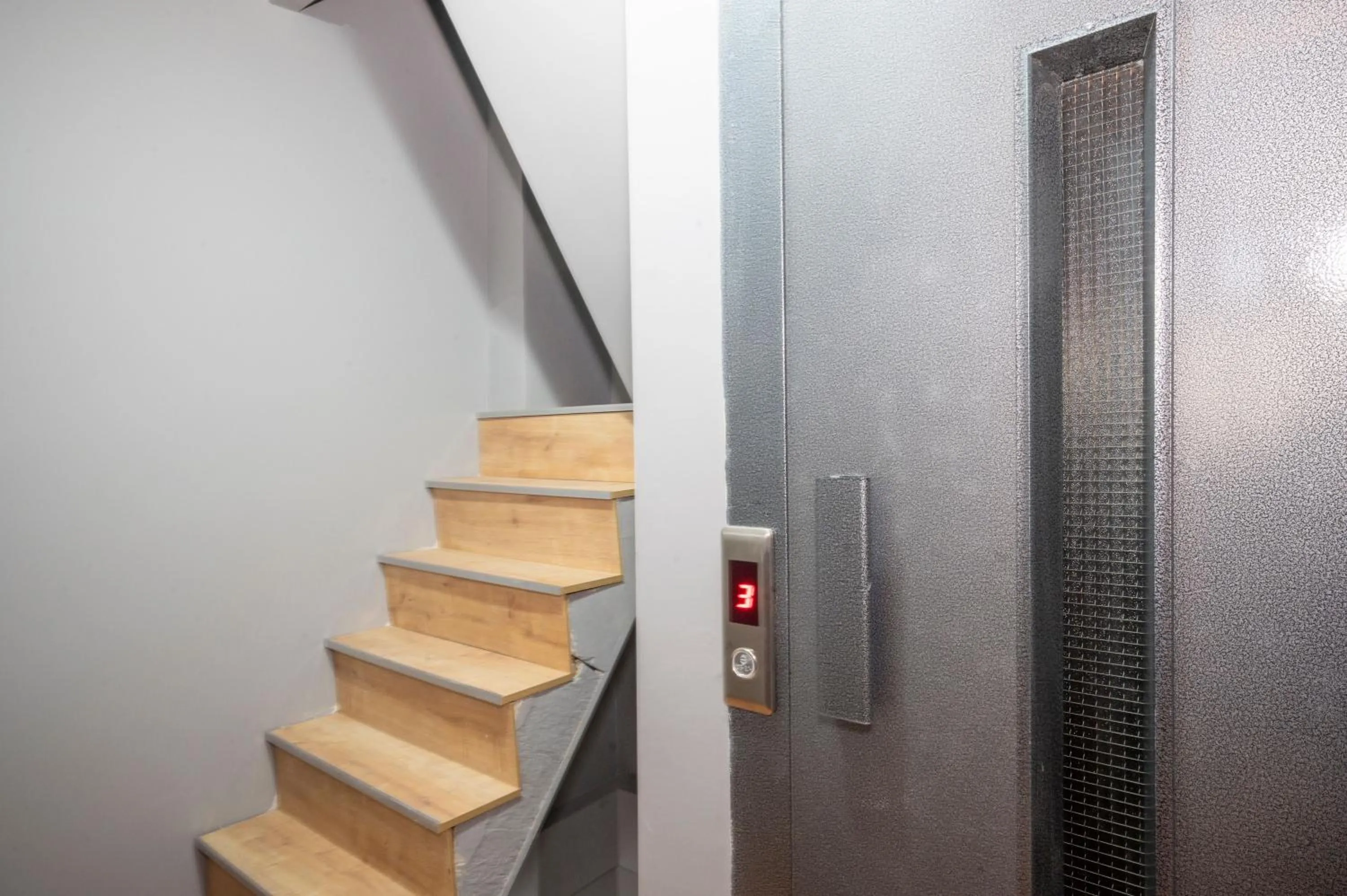 elevator in Taxim Sunpera Suites