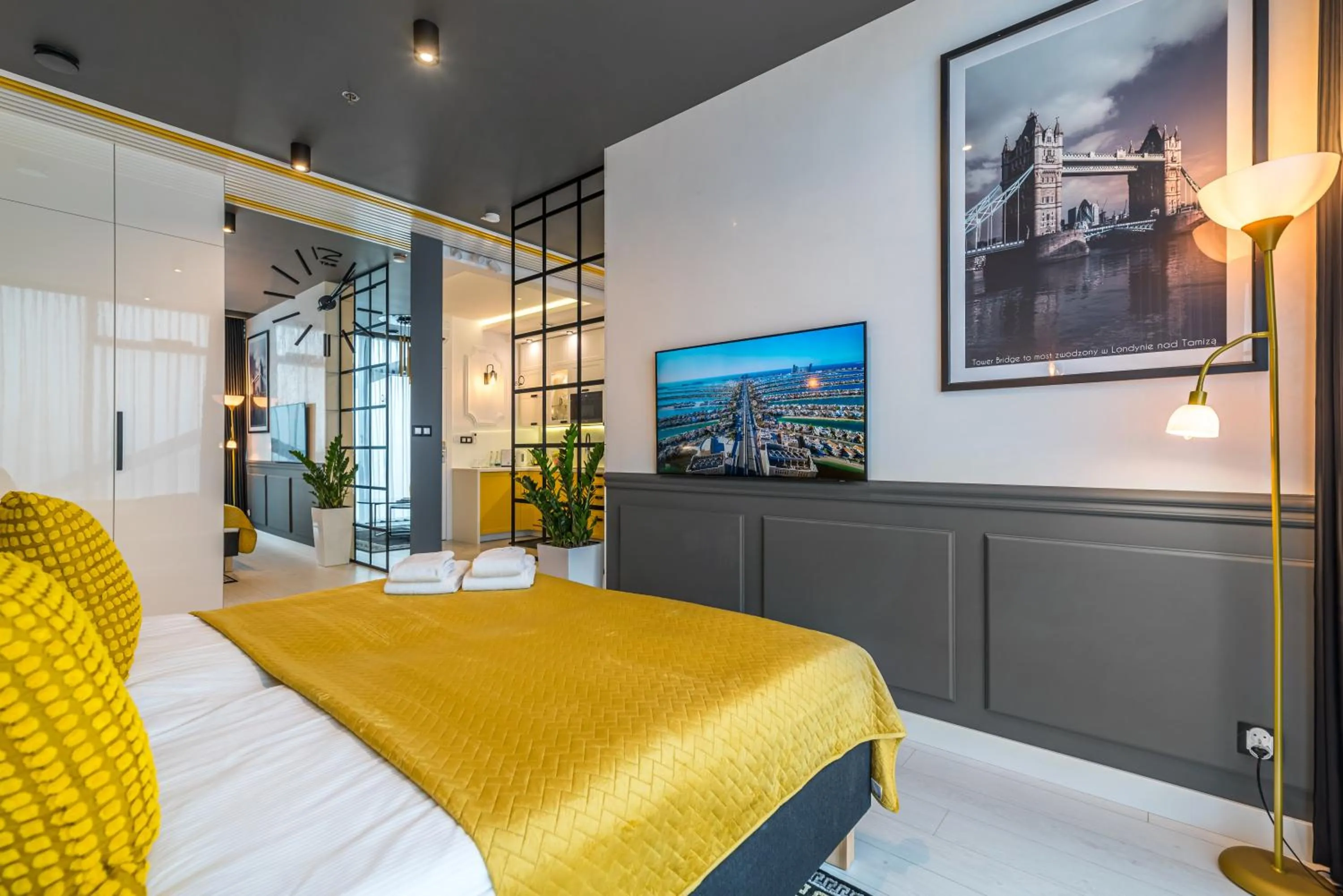 Bed in Q18 ApartHotel