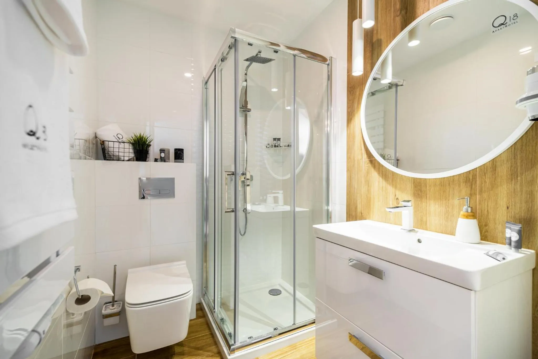 Shower in Q18 ApartHotel