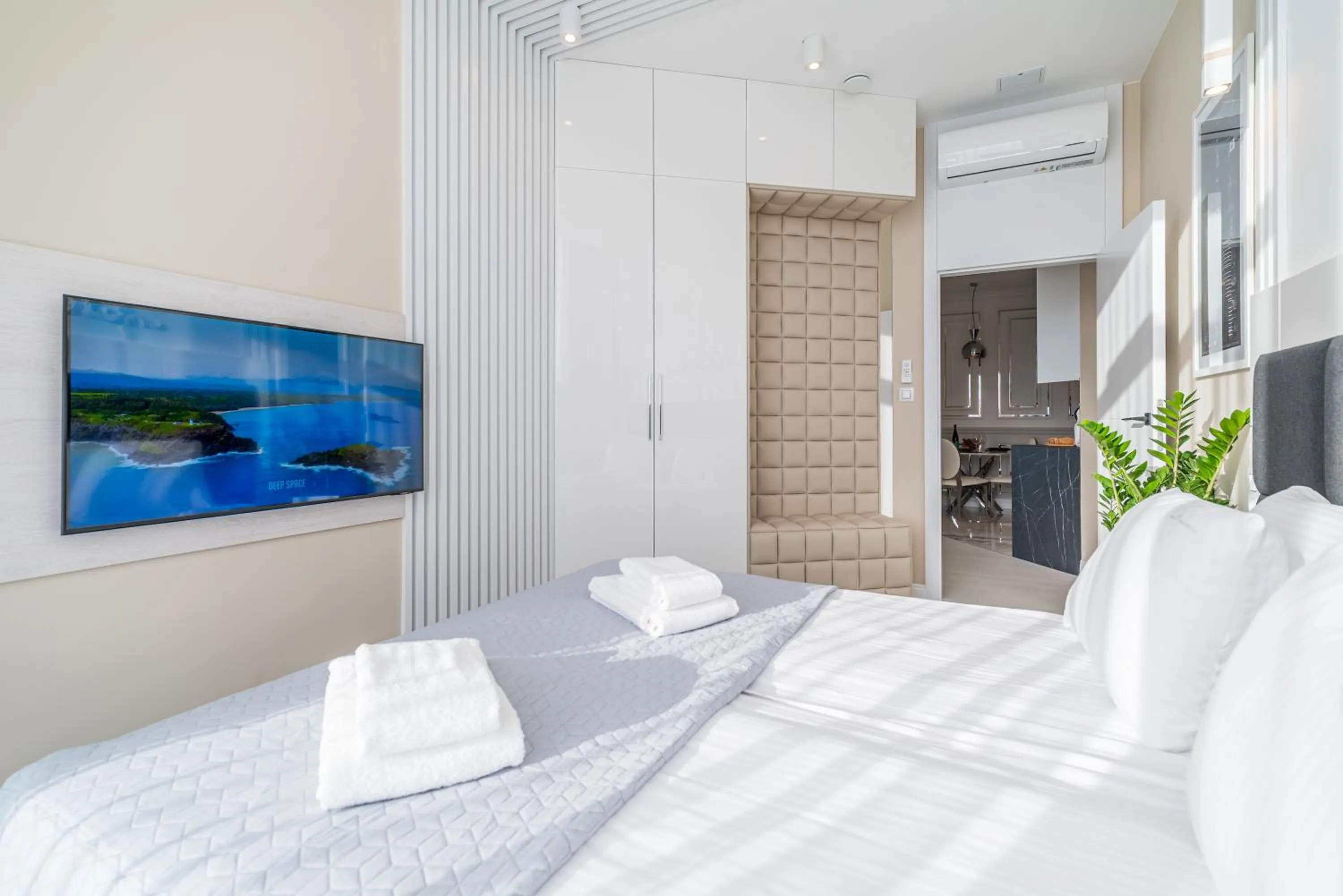 Bed in Q18 ApartHotel