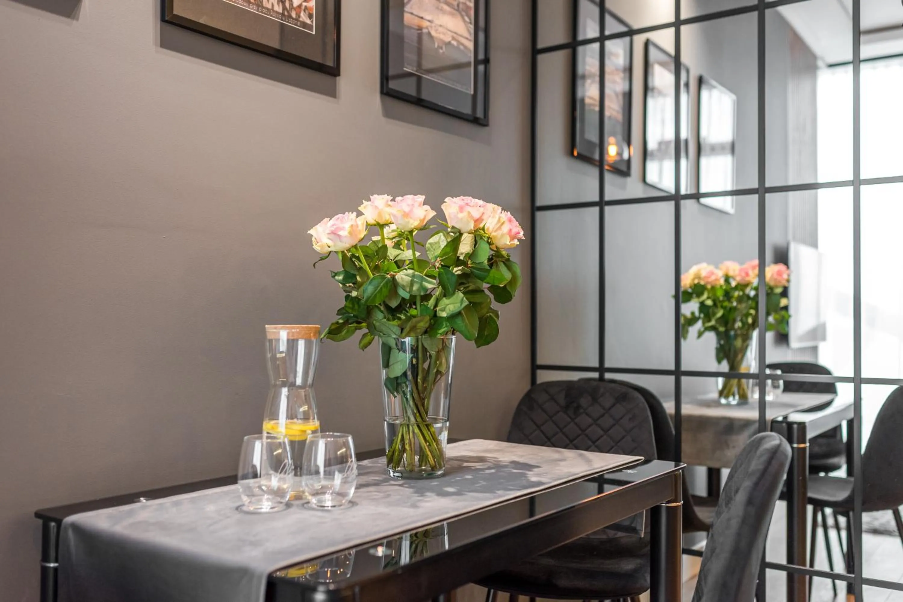 Living room in Q18 ApartHotel