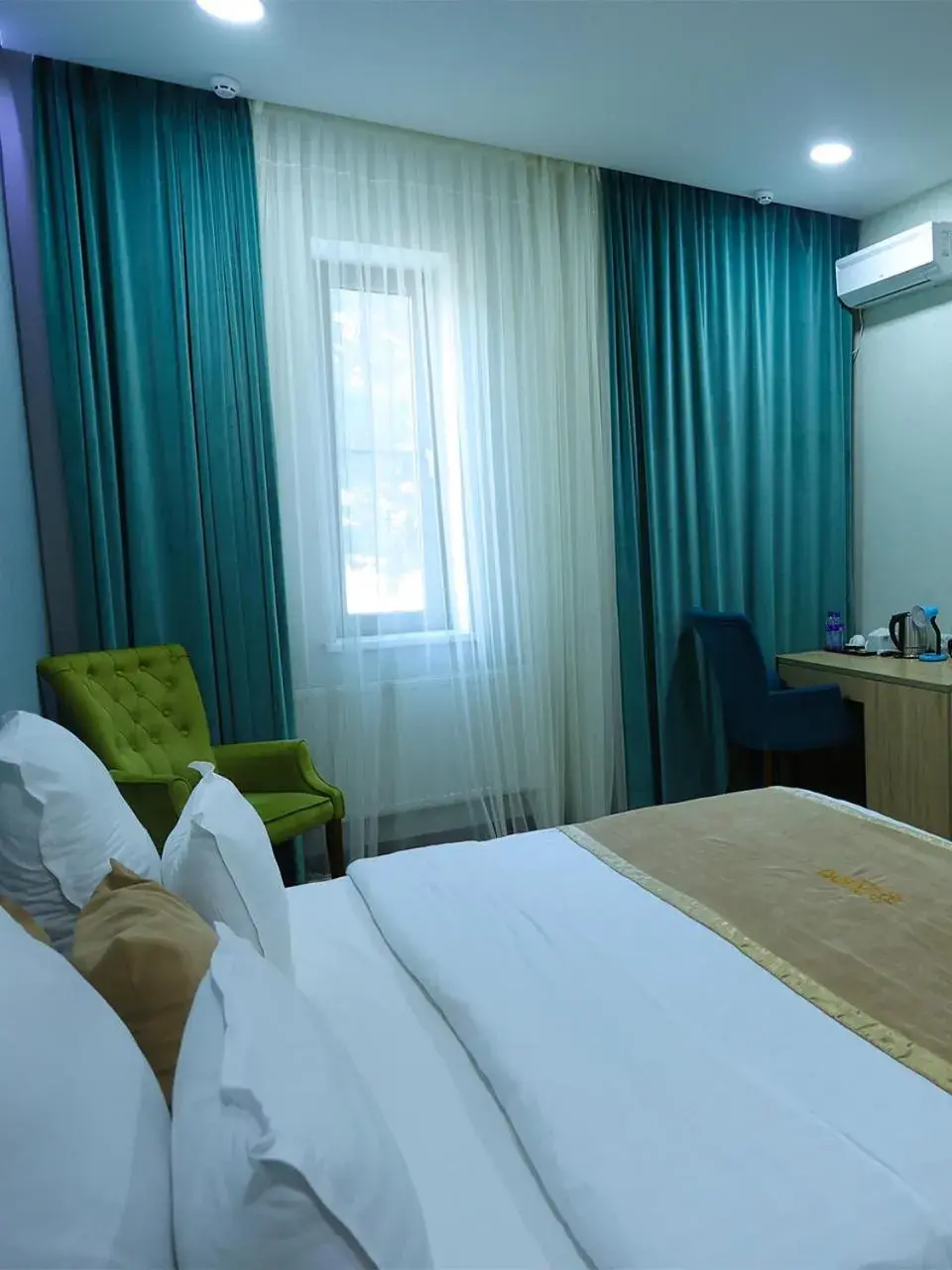 Double Room with Private Bathroom - single occupancy in DUNYO PALACE Double Room with Private Bathroom - single occupancy in DUNYO PALACE