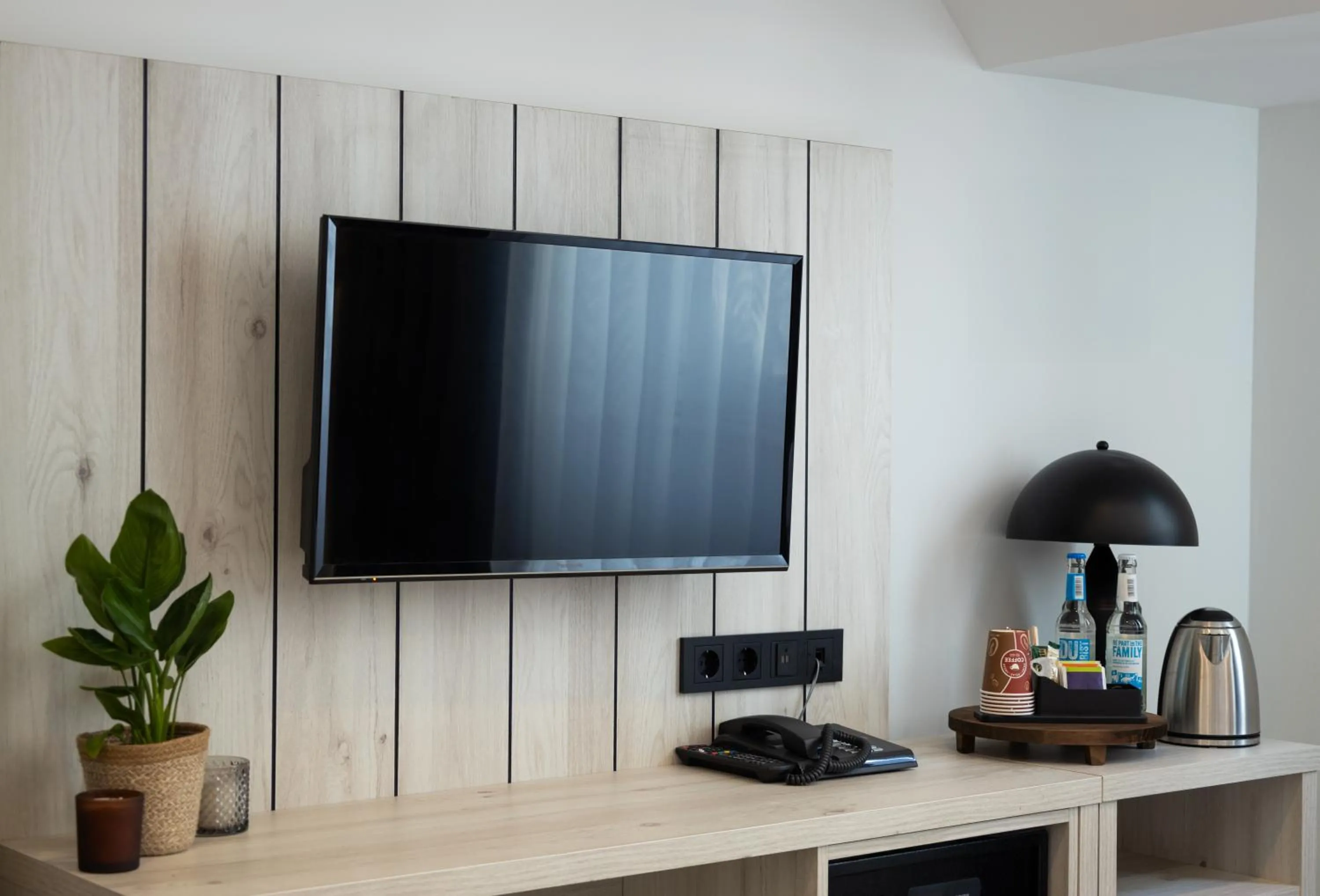 TV and multimedia in Hotel Innception