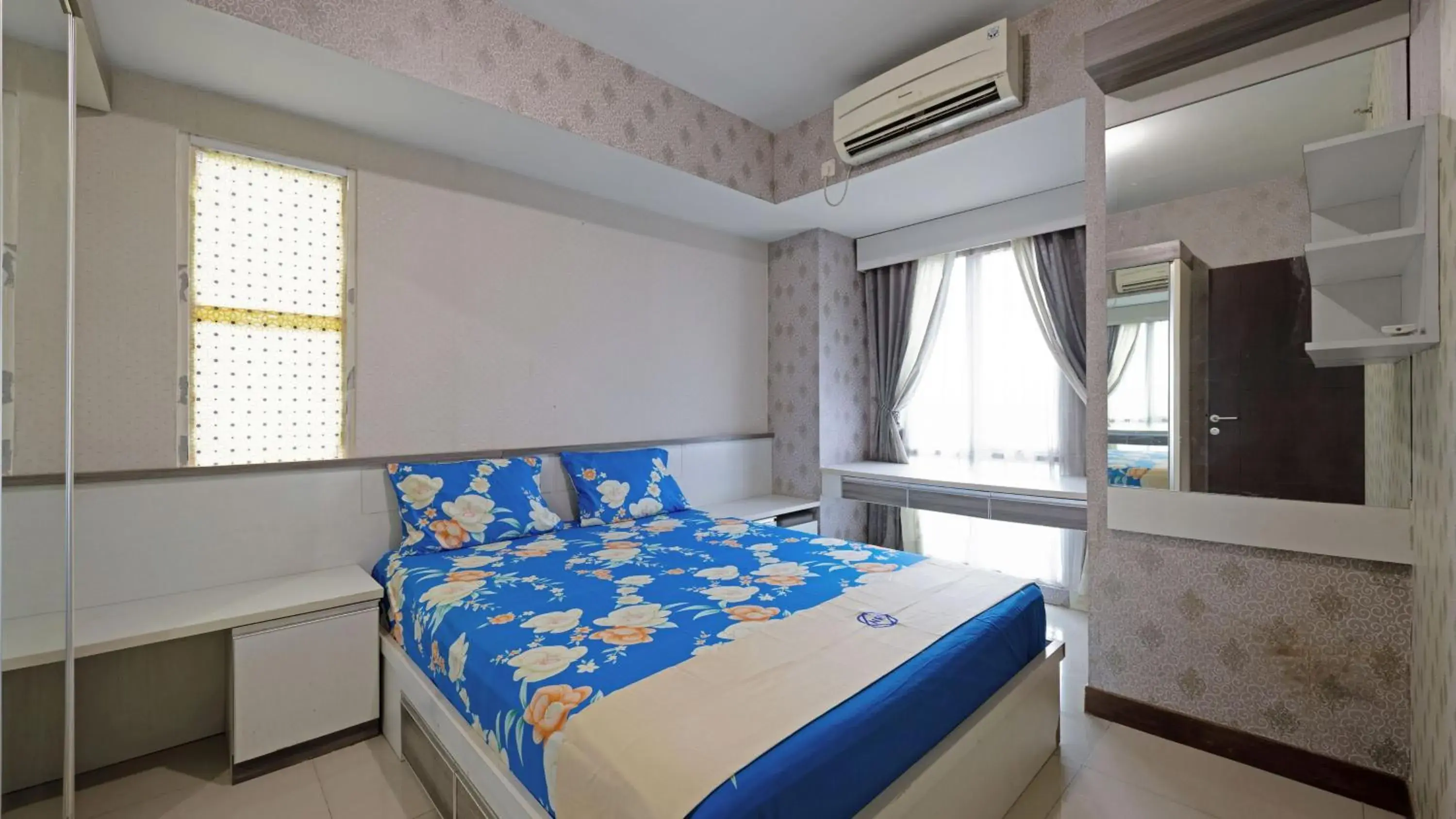 Two-Bedroom Apartment in Apartemen Grand Dhika City by Nina Two-Bedroom Apartment in Apartemen Grand Dhika City by Nina