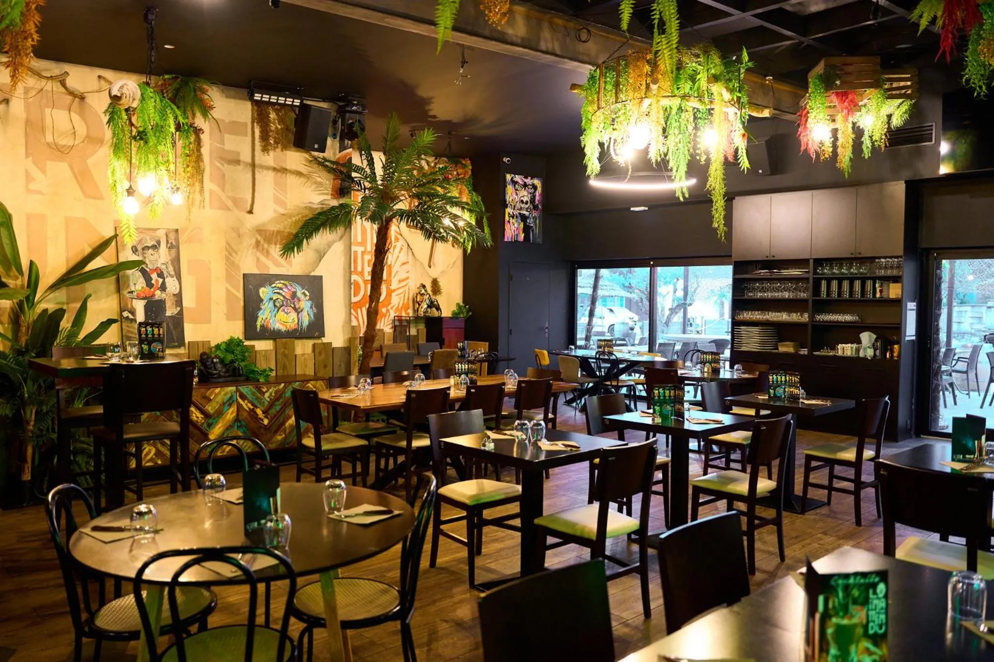 Restaurant/places to eat in In Jungle Hôtel