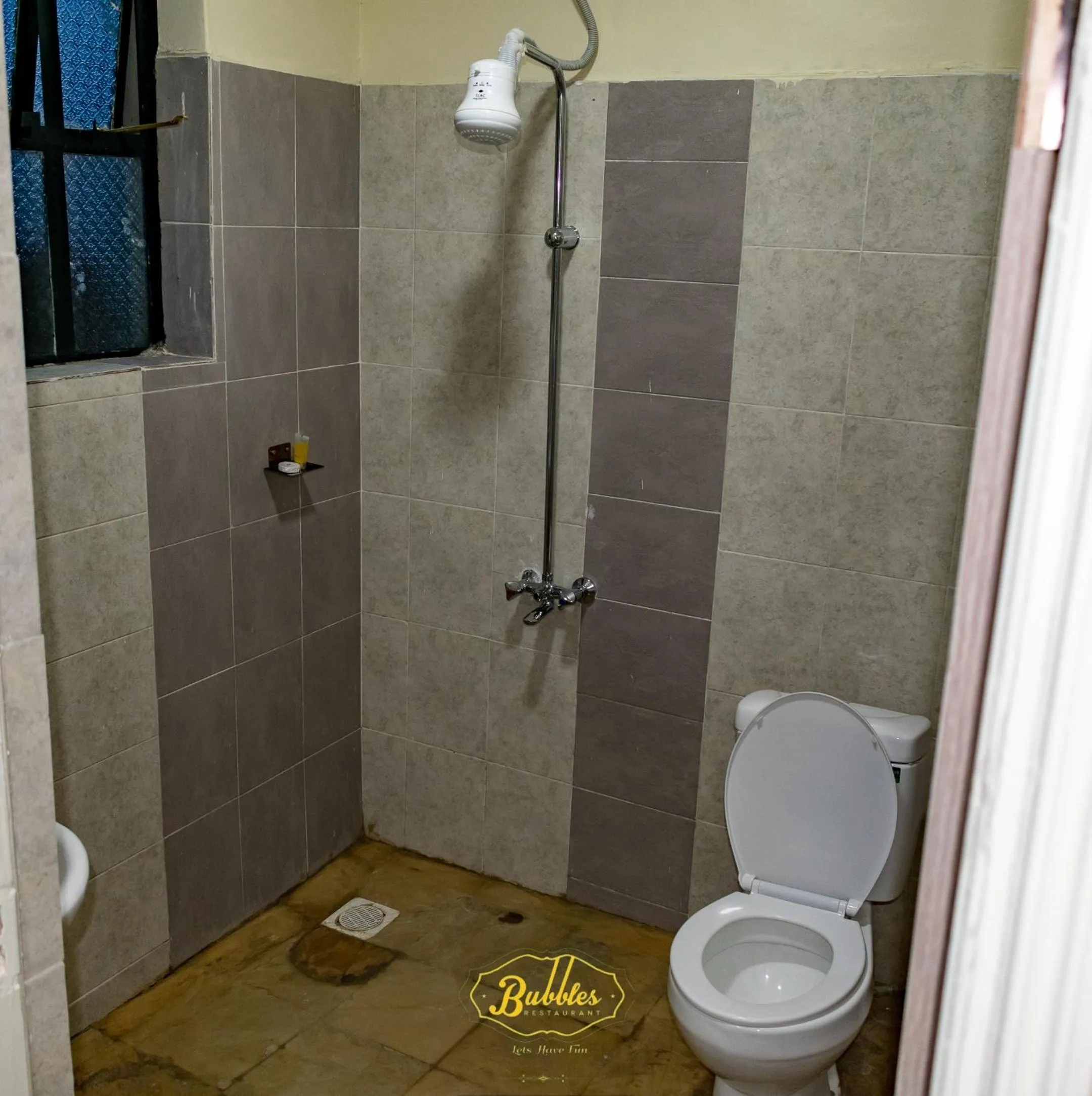 Bathroom in Bubbles Lodge Kinangop