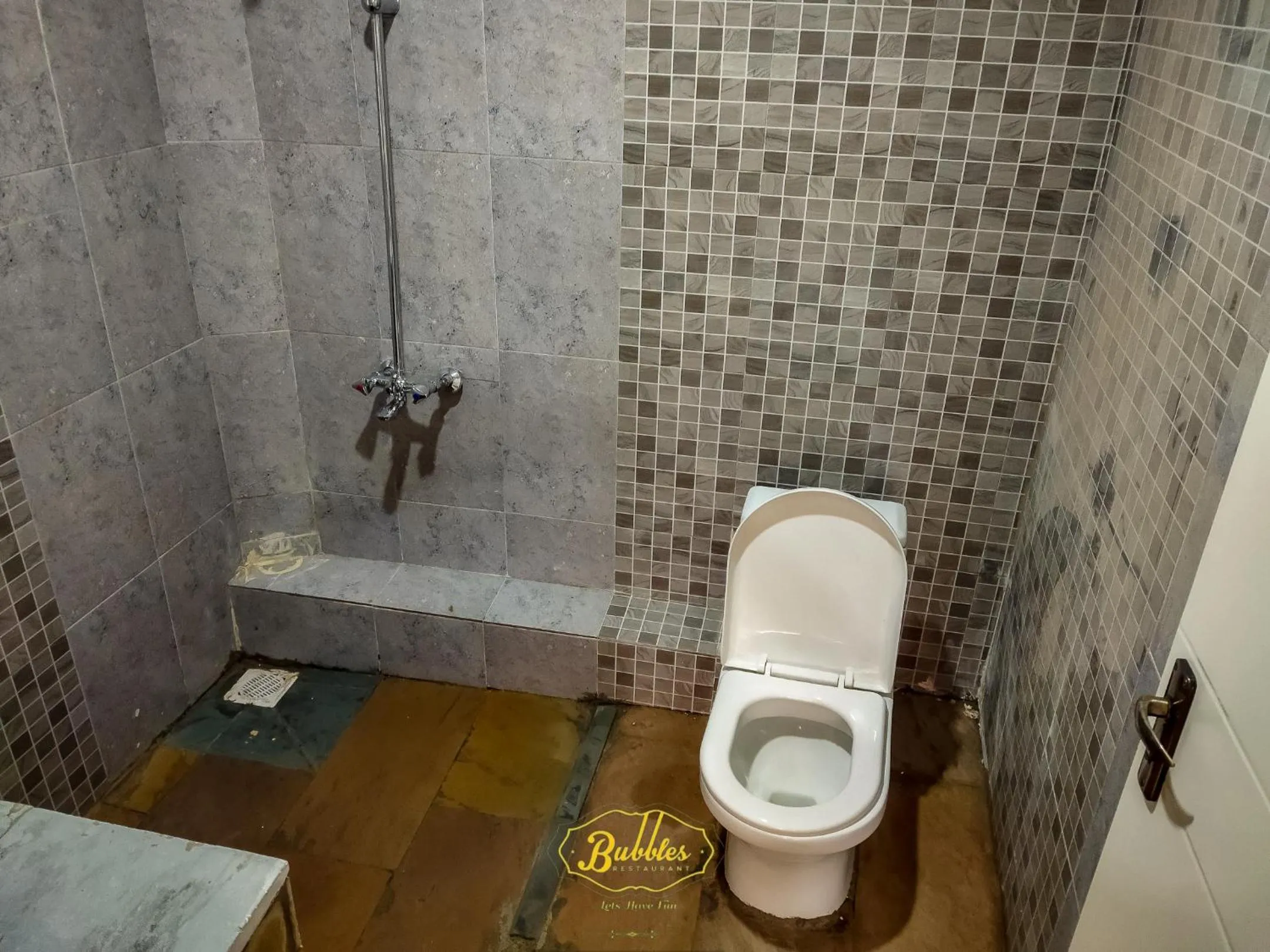 Bathroom in Bubbles Lodge Kinangop