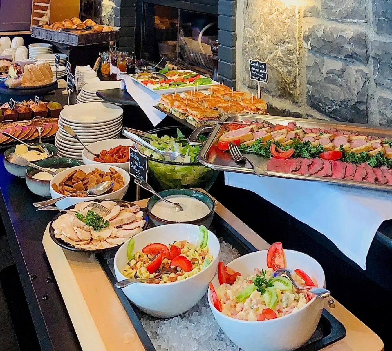 Food in Chalet-Hôtel Le Labrador, The Originals Relais (Relais du Silence)