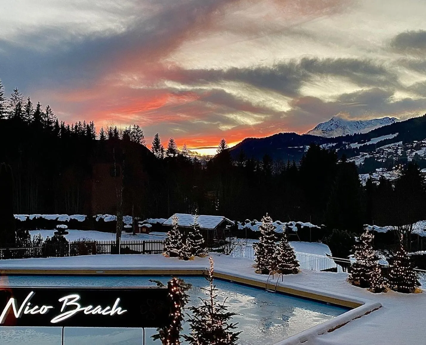 Mountain view, Winter in Chalet-Hôtel Le Labrador, The Originals Relais (Relais du Silence)