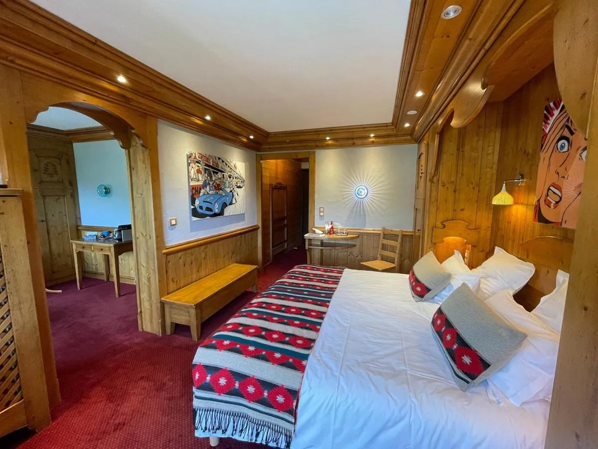 Bedroom, Bed in Chalet-Hôtel Le Labrador, The Originals Relais (Relais du Silence)