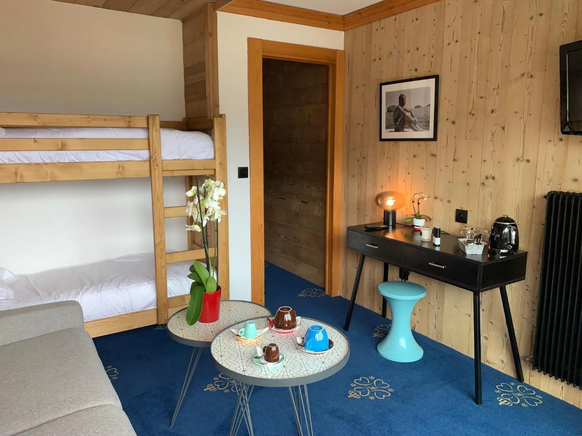 Coffee/tea facilities, Bed in Chalet-Hôtel Le Labrador, The Originals Relais (Relais du Silence)