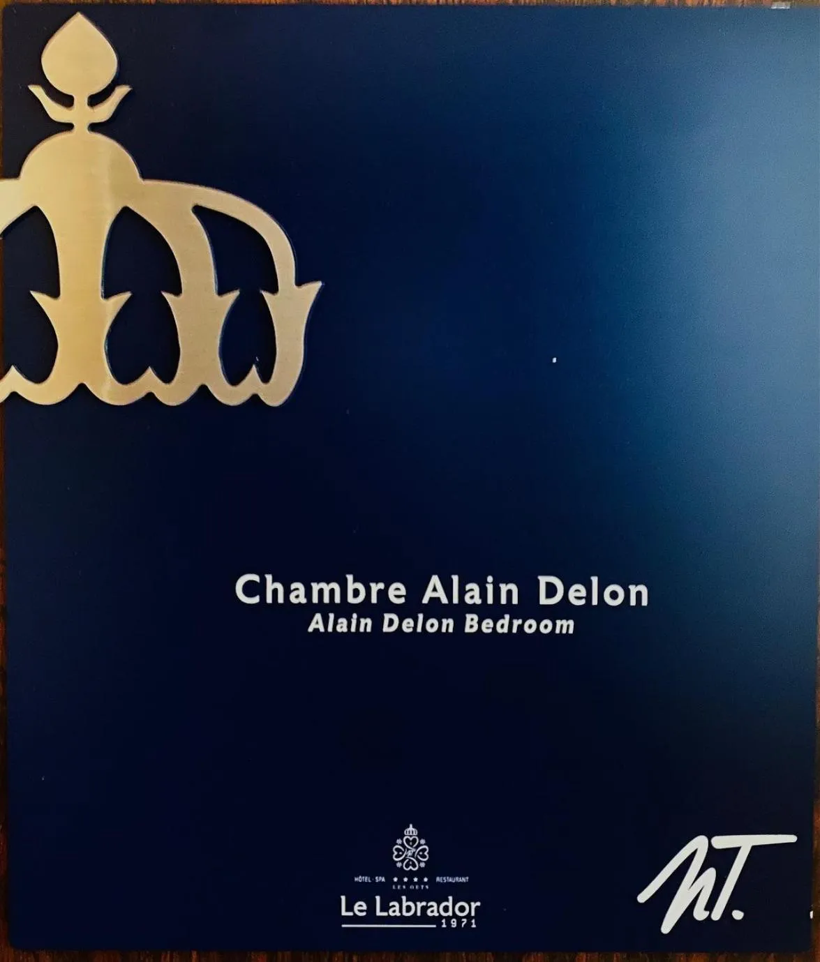 Property logo or sign in Chalet-Hôtel Le Labrador, The Originals Relais (Relais du Silence)