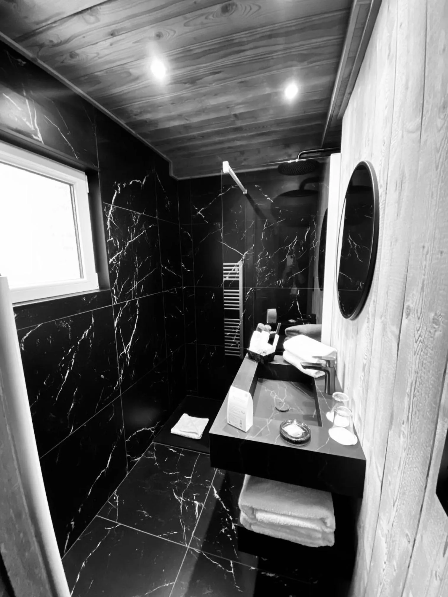 Bathroom in Chalet-Hôtel Le Labrador, The Originals Relais (Relais du Silence)