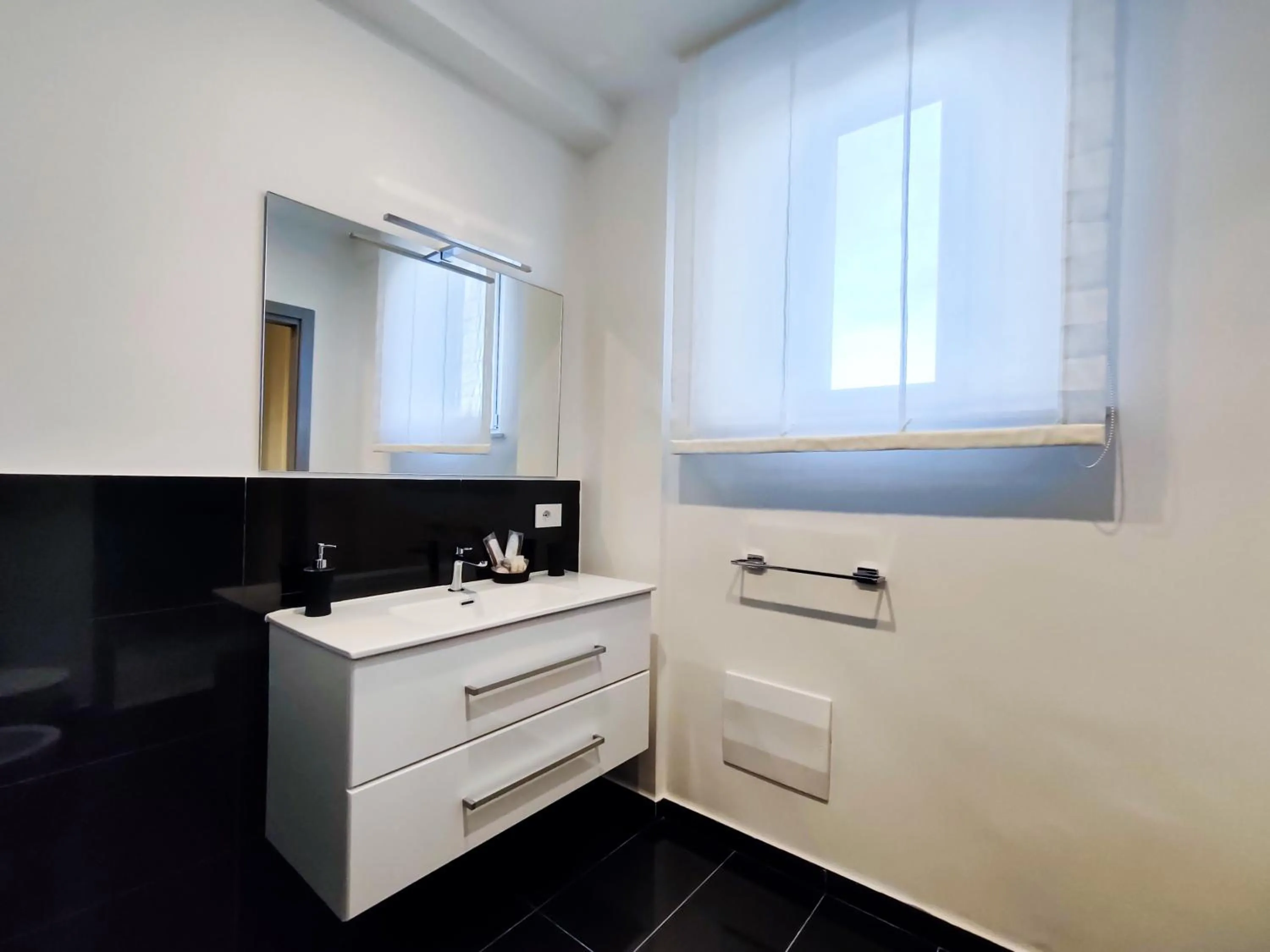 Bathroom in Cubacalatafimi Rooms