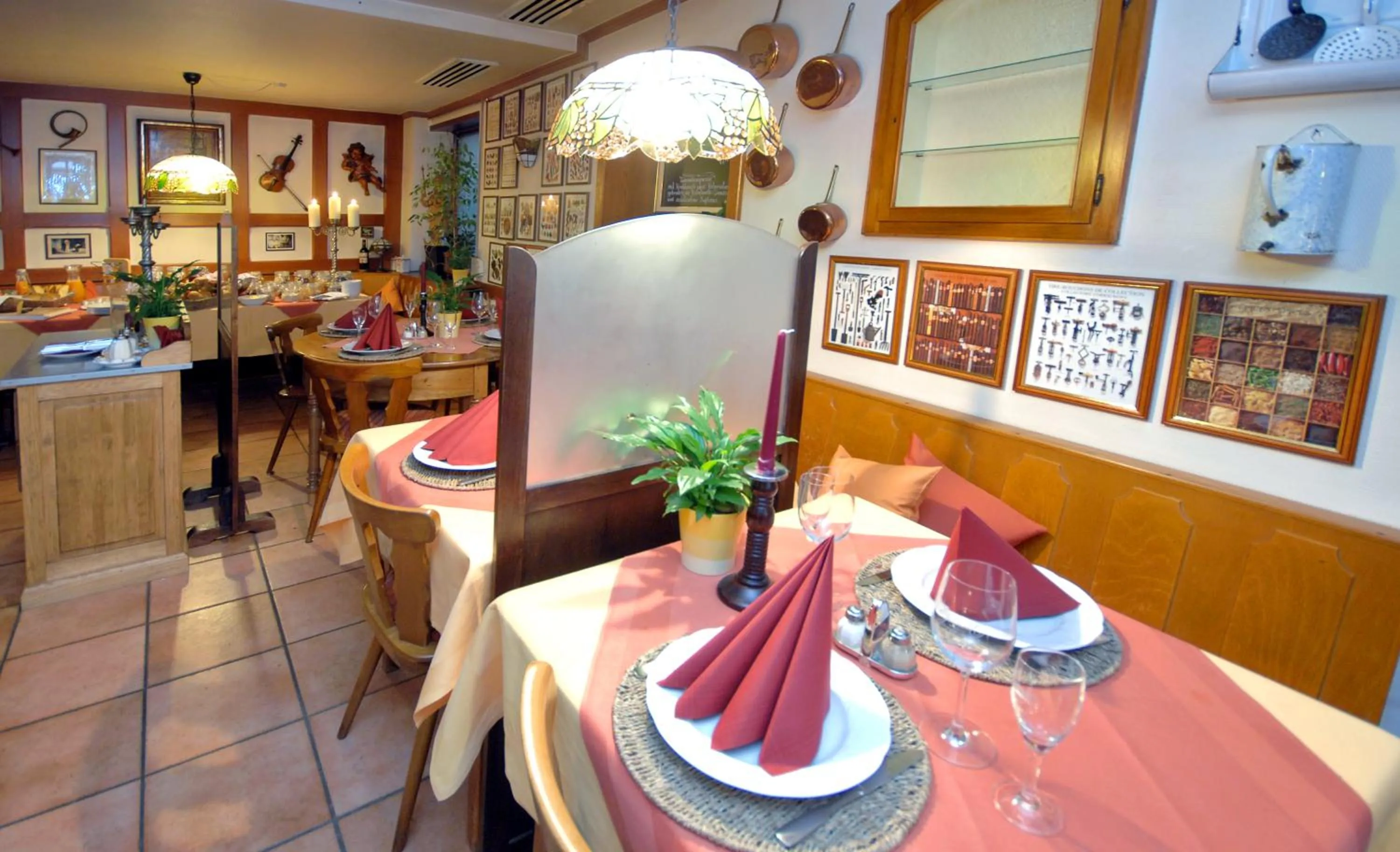 Restaurant/places to eat in Hotel Dalberg
