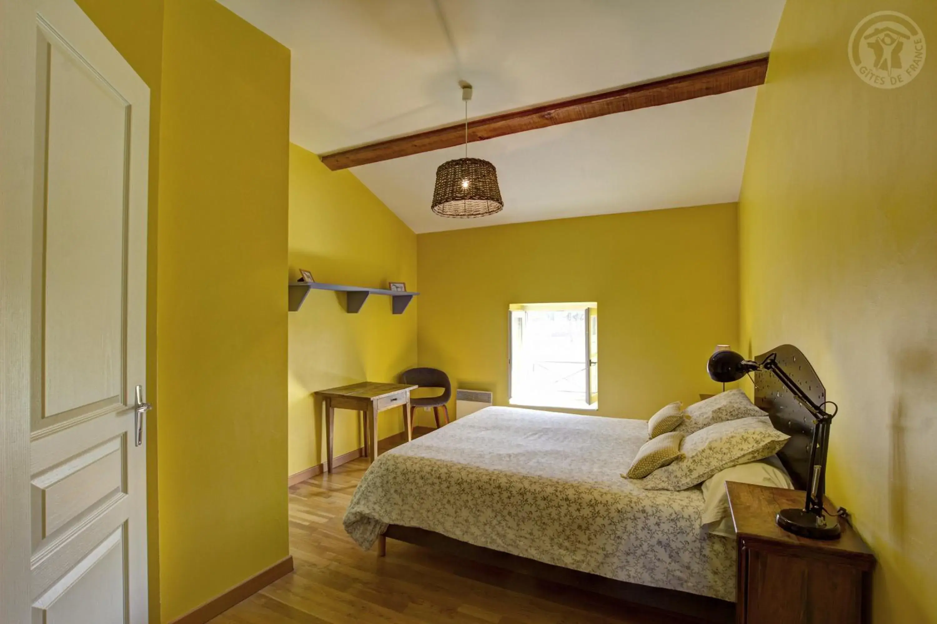 King Room with Garden View - single occupancy in Chambres d'Hôtes Ondine et Igor King Room with Garden View - single occupancy in Chambres d'Hôtes Ondine et Igor