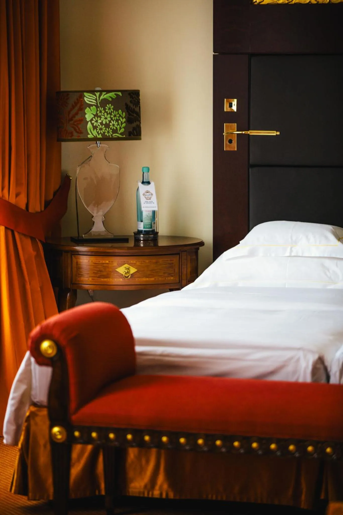 Bedroom, Bed in Relais & Châteaux Bülow Palais