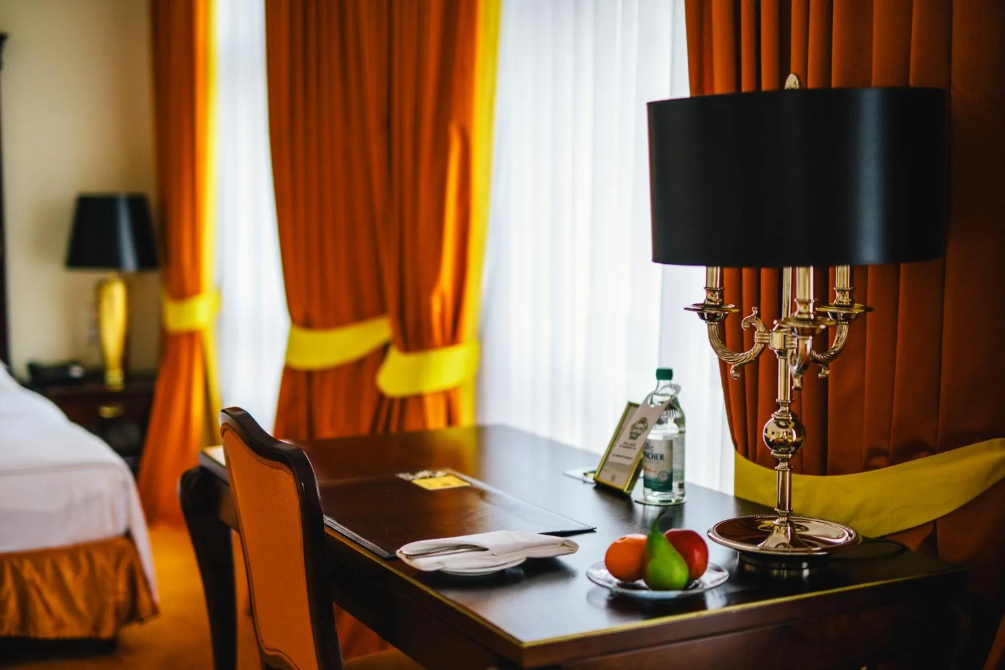 Photo of the whole room, Bed in Relais & Châteaux Bülow Palais