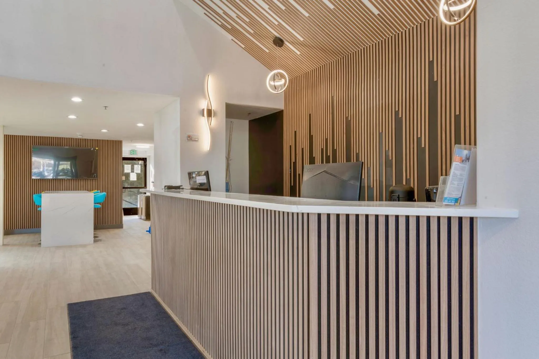 Lobby or reception in Days Inn by Wyndham Thornton