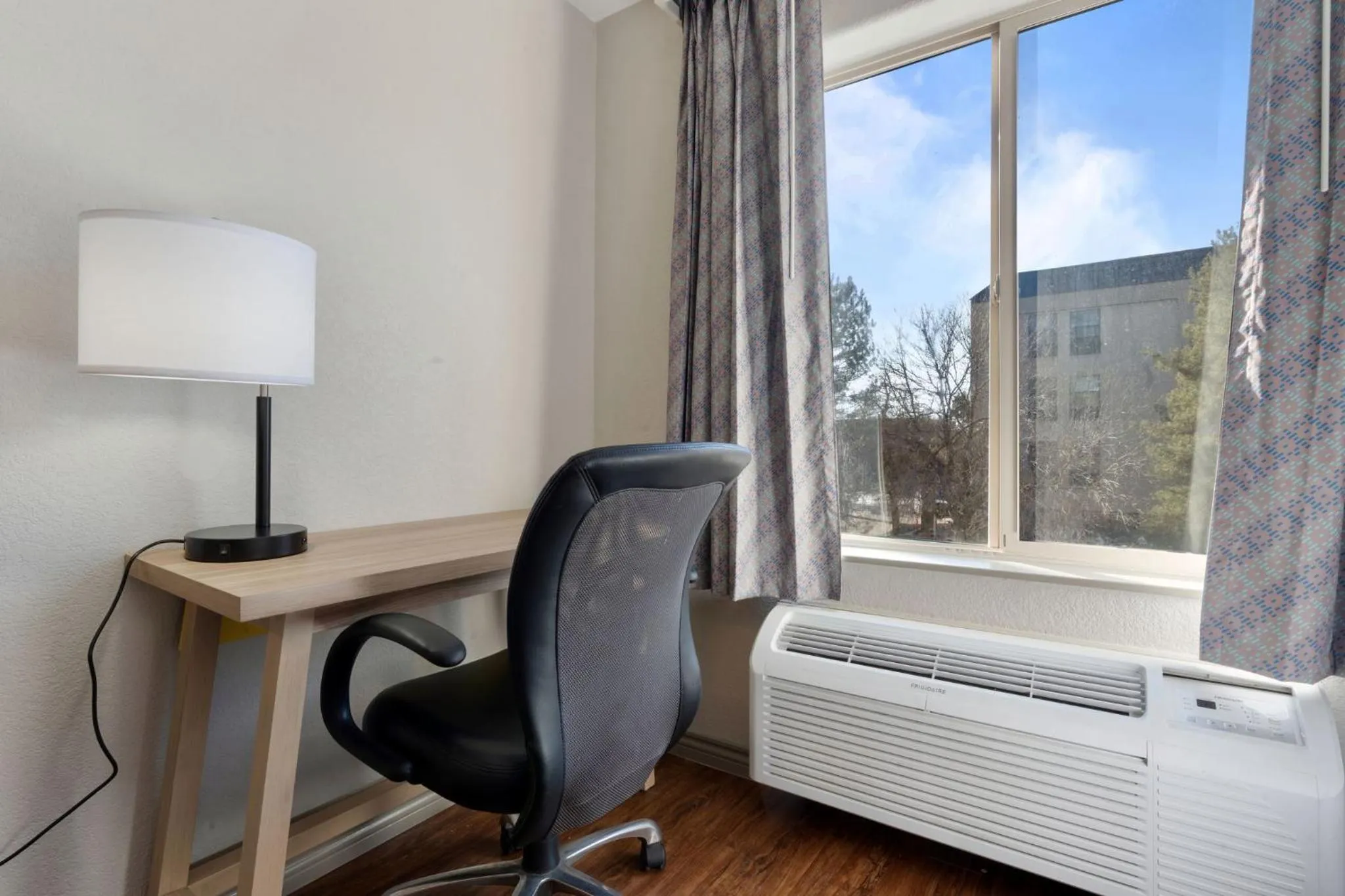 Seating area in Days Inn by Wyndham Thornton