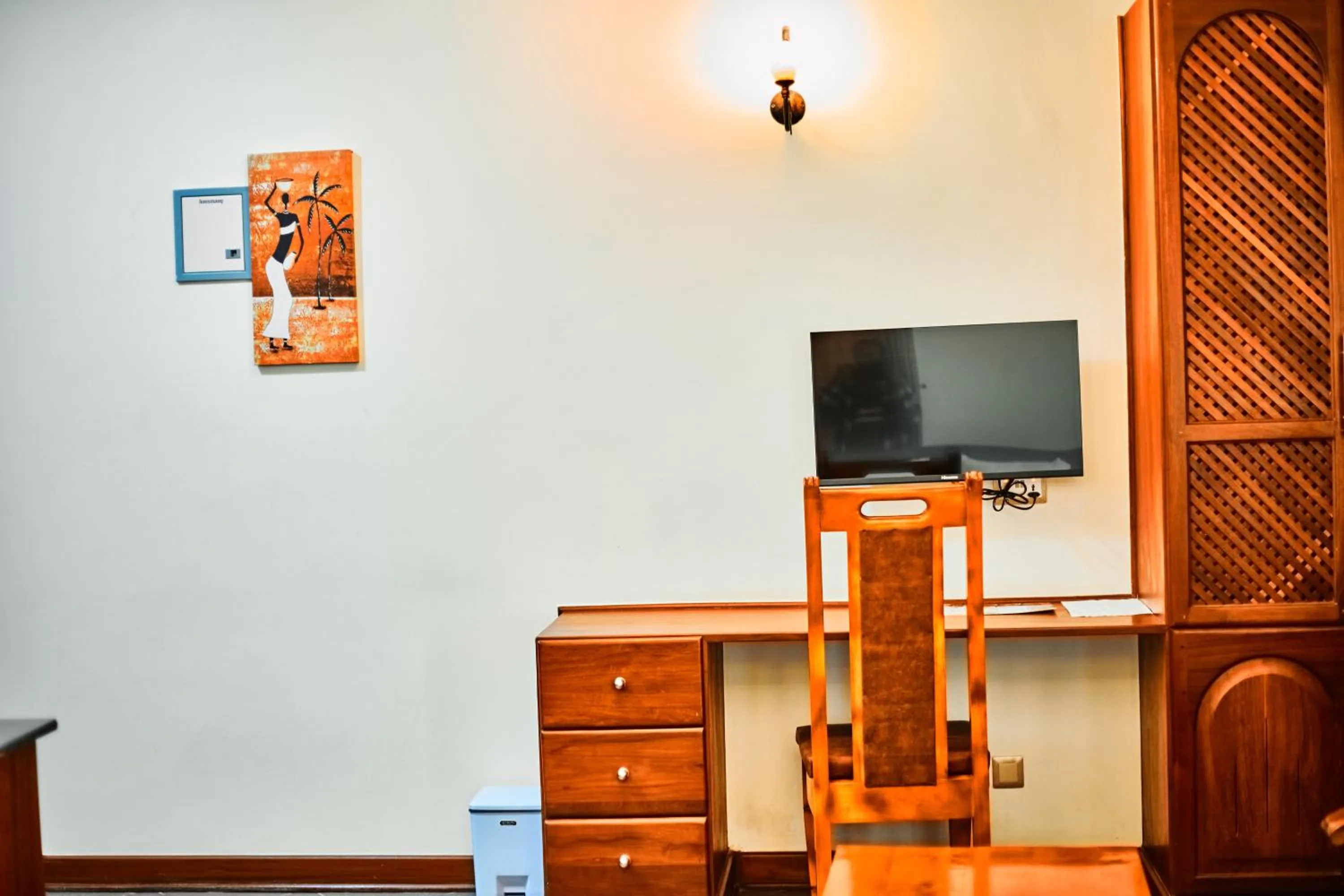 TV and multimedia in seven skies hotel