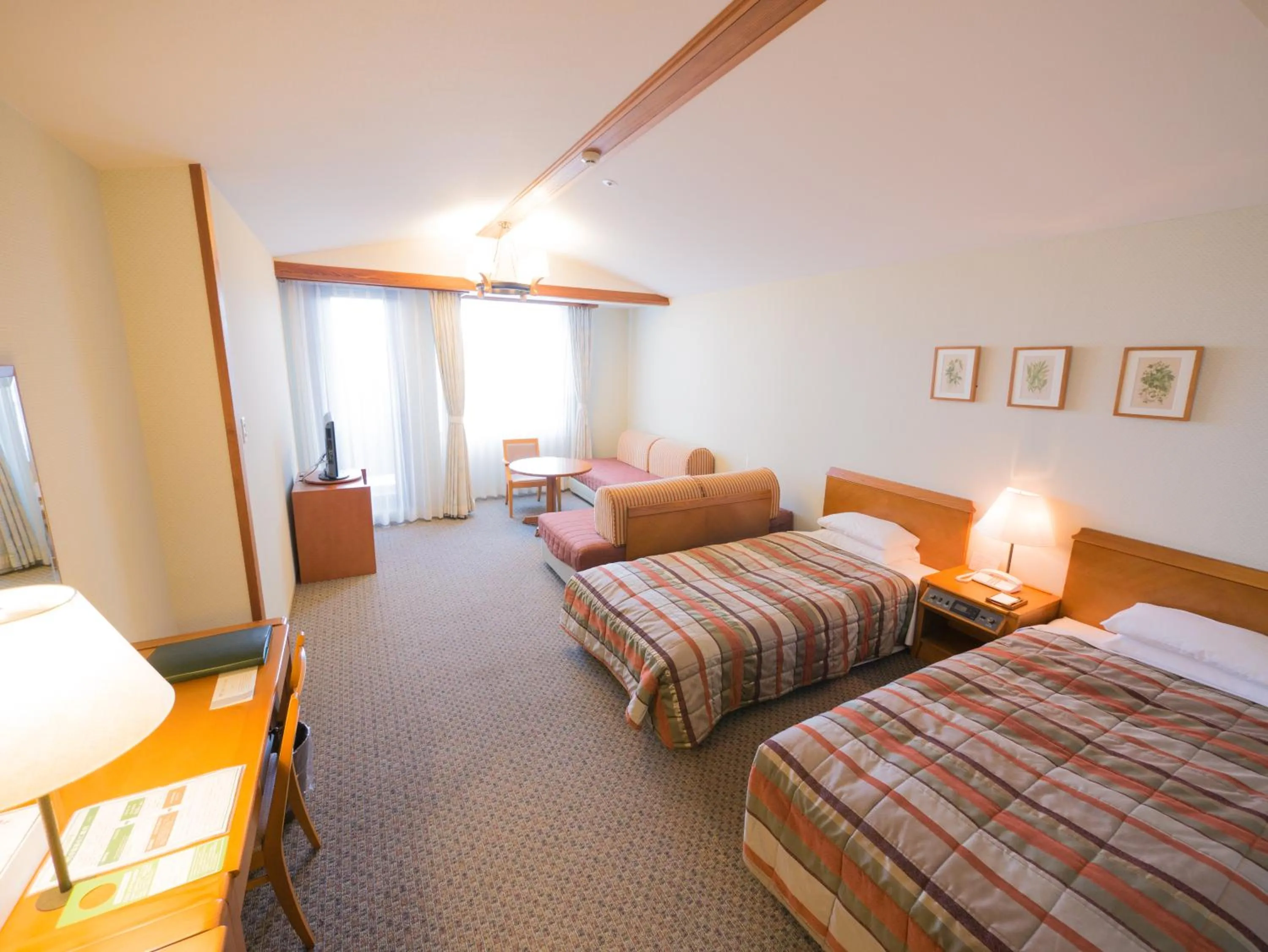 Photo of the whole room, Bed in Hotel Harvest Skijam Katsuyama